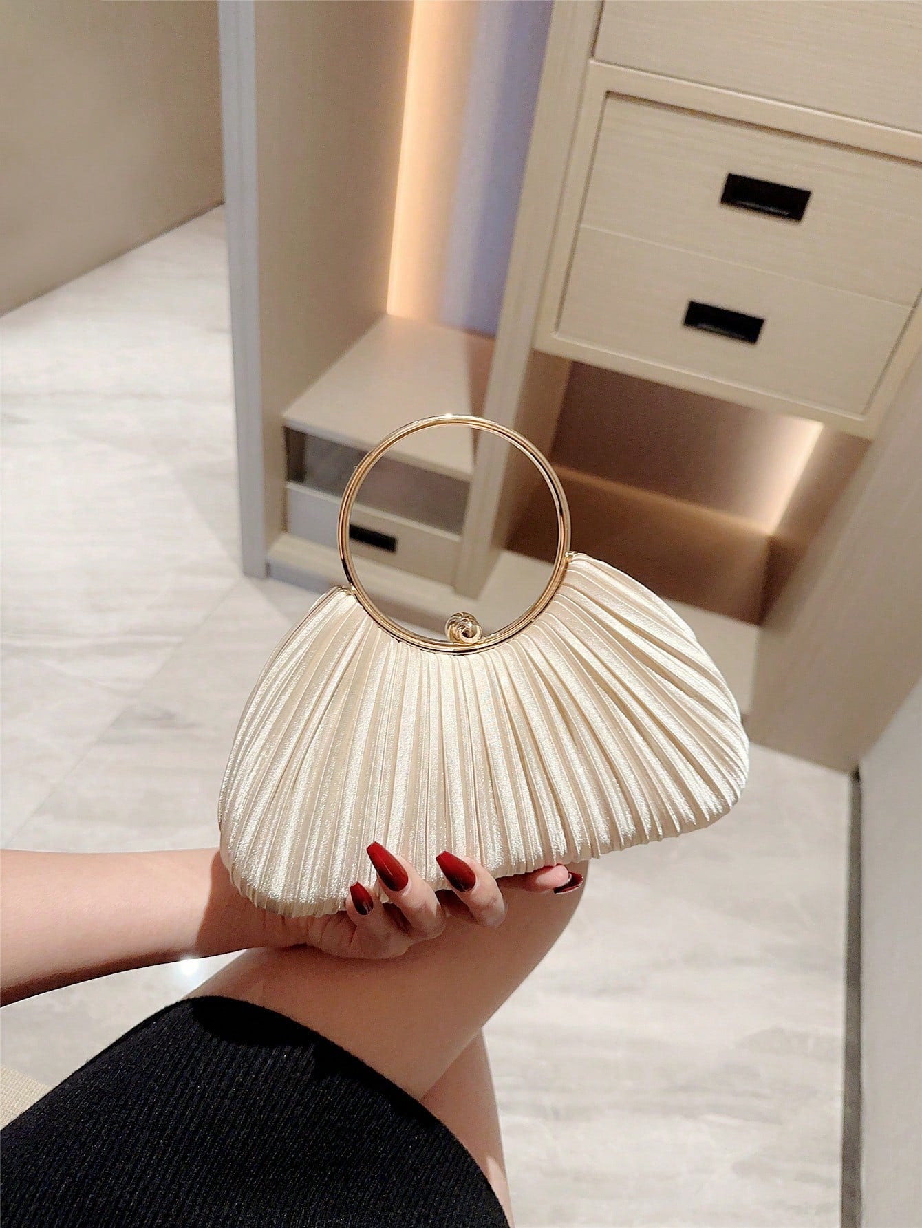 1pc Women's Elegant Pleated Box Design Party Handbag, Luxury Rhinestone Clutch, Charming Formal Evening Bag,Bride, Wedding Items, Gift For Her