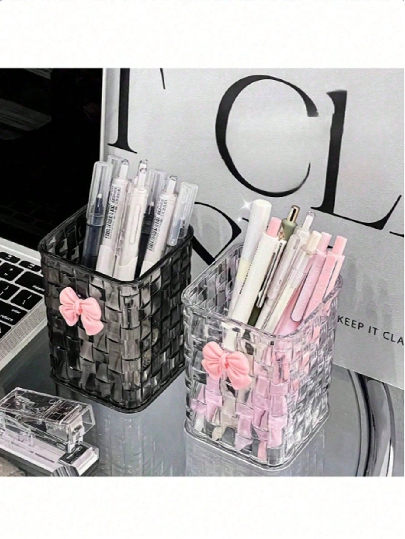 1pc Woven-Texture Plastic Makeup Brushes Holder With Butterfly Sticker – Large Capacity Desktop Pens Organizer Box, Plastic Transparent WhiteBlack, Multi-Purpose Desktop Storage Container For Makeup B
