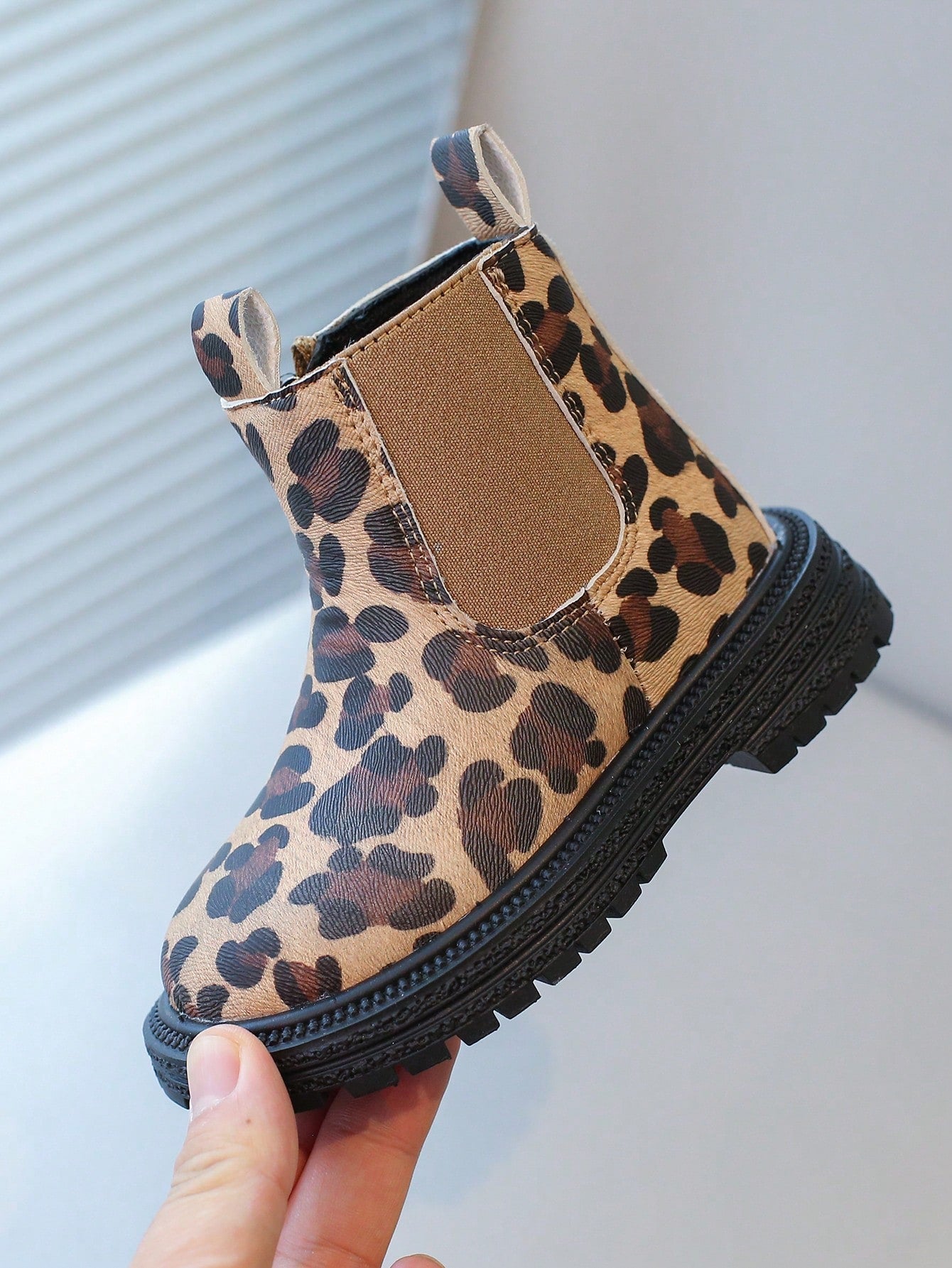 2024 Fashion New Leopard Print Kids Ankle Boots Girls Flat Side Zip Chelsea Boots Soft Bottom Versatile Princess Boots