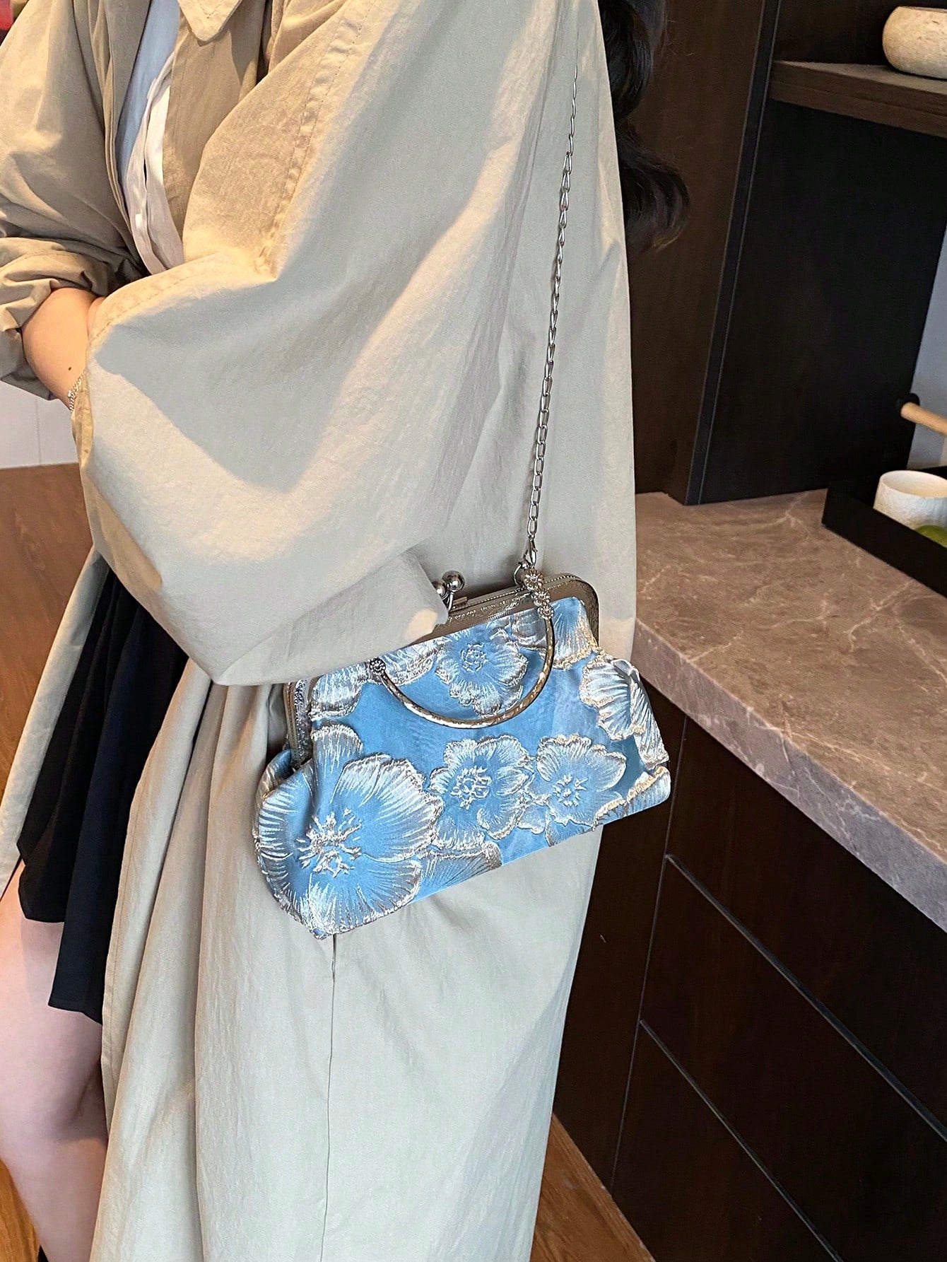 2026 New Chain Tassel Evening Bag,  Solid Color, Chain Handle [Floral Pattern Placement Random]