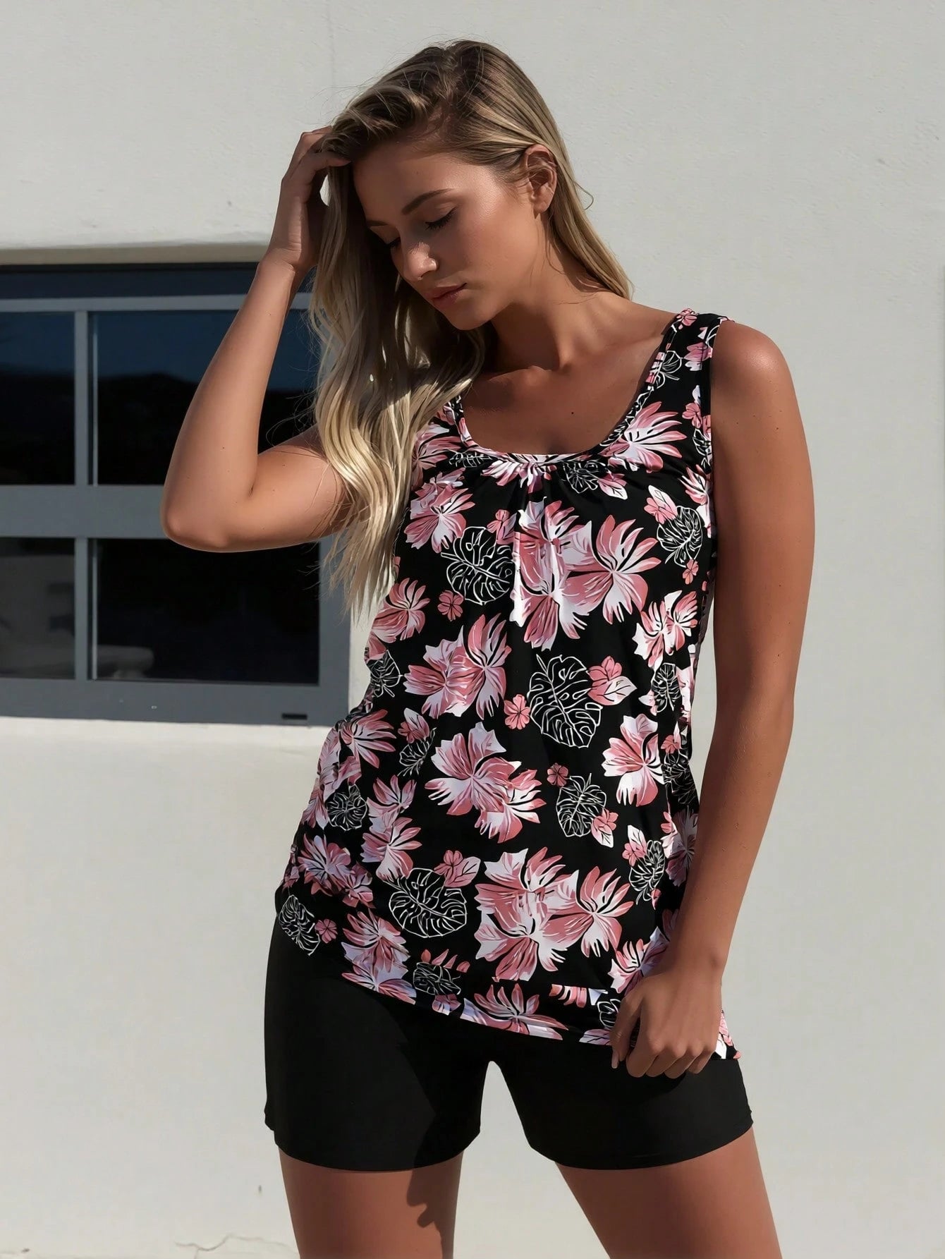 2026 New Fashion Swimsuit Women's Black Tropical Floral Print Loose Tankini + Black Boyshort Set For Beach Vacation, Modest & Slim Fit