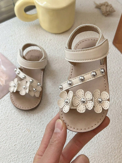 2026 New Girls' Sandals, 3D Flower + Rivet Decor Soft Material, Open Toe Lace-Up Flat Sweet Floral Style, Suitable For Daily Outings, Play, Birthday Parties And Holiday Celebrations. Size Runs Small