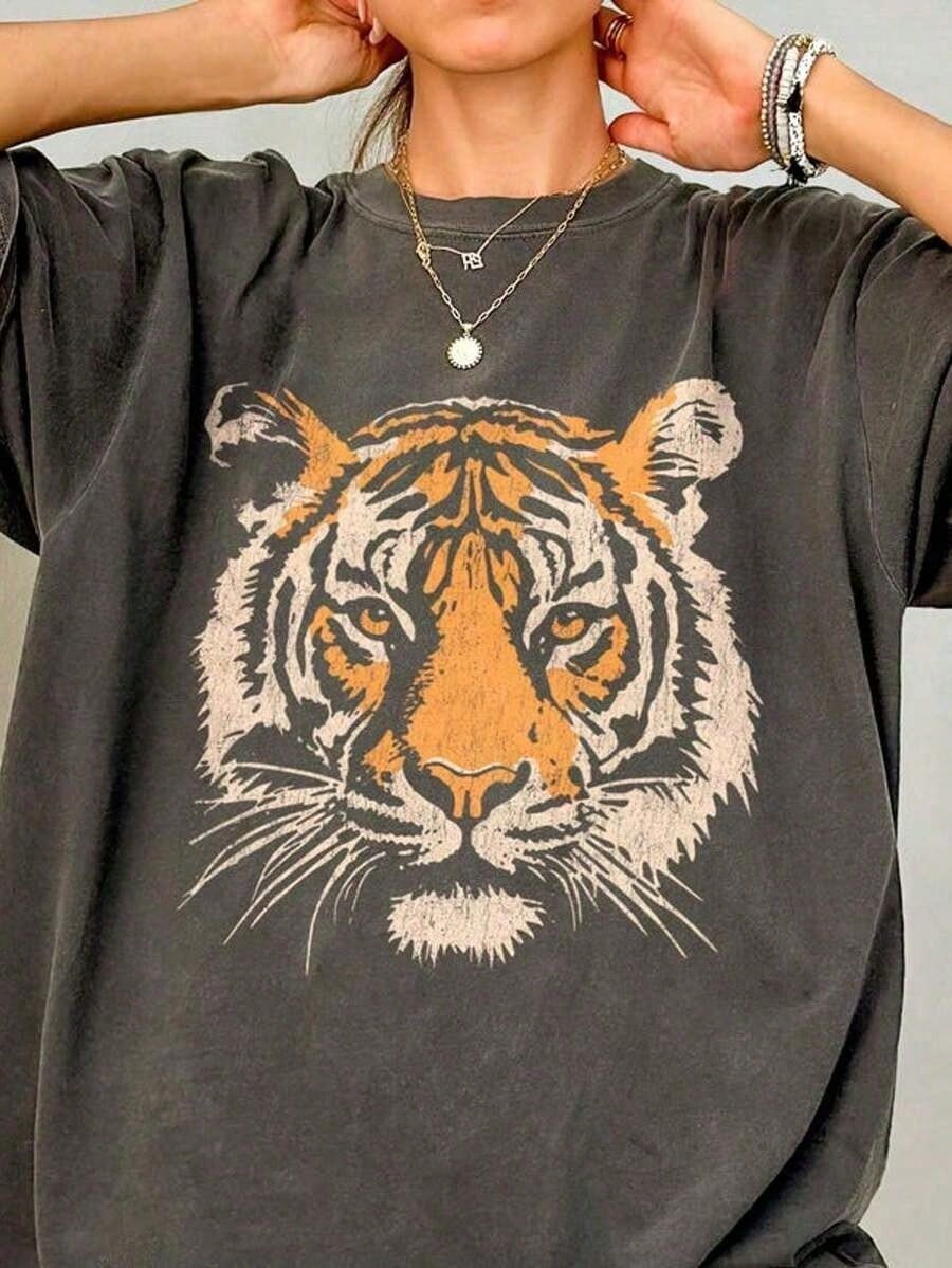 2026 Summer TopsWomen's Vintage Tiger Face Print Washed-Shirt- Oversized Relaxed Fit Short Sleeve Round Neck Casual Summer Beachwear, Soft Breathab