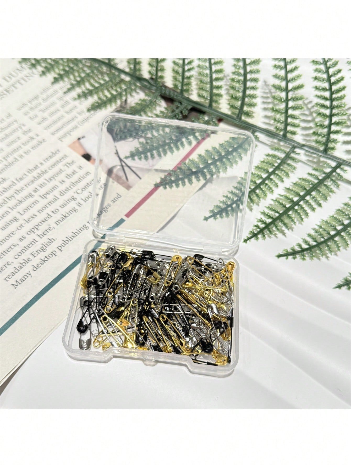 260/120pcs Boxed Mini Safety Pins, Suitable For DIY Clothing And Handicrafts- Black And White Colors- Durable And Rust-Resistant.
