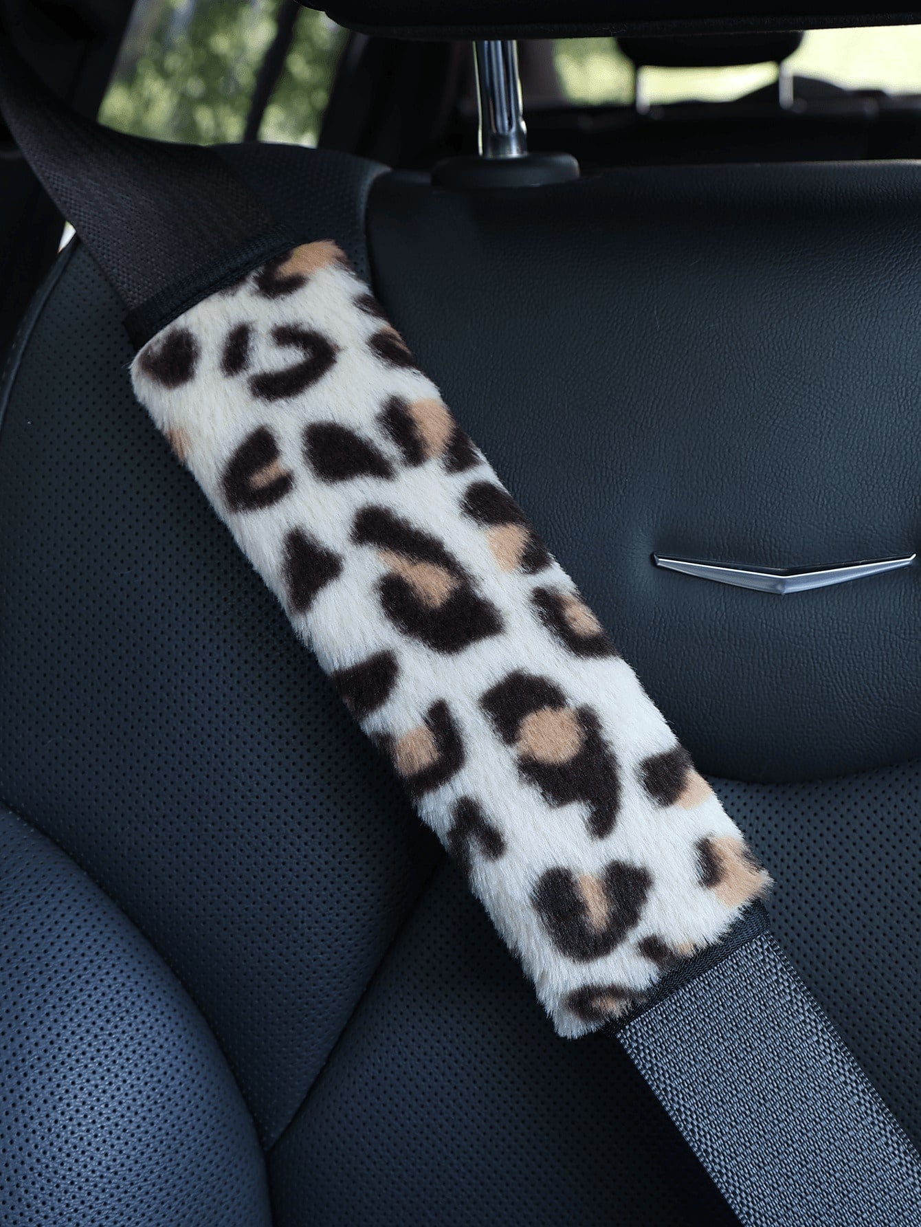2pcs/1pc Fashion Leopard Print Car Seat Belt Covers, Made Of Soft Plush Material, Provide Warm And Comfortable Neck Support For Women And Men, Cute Car Interior Accessory, Fits All Cars, Trucks And SU