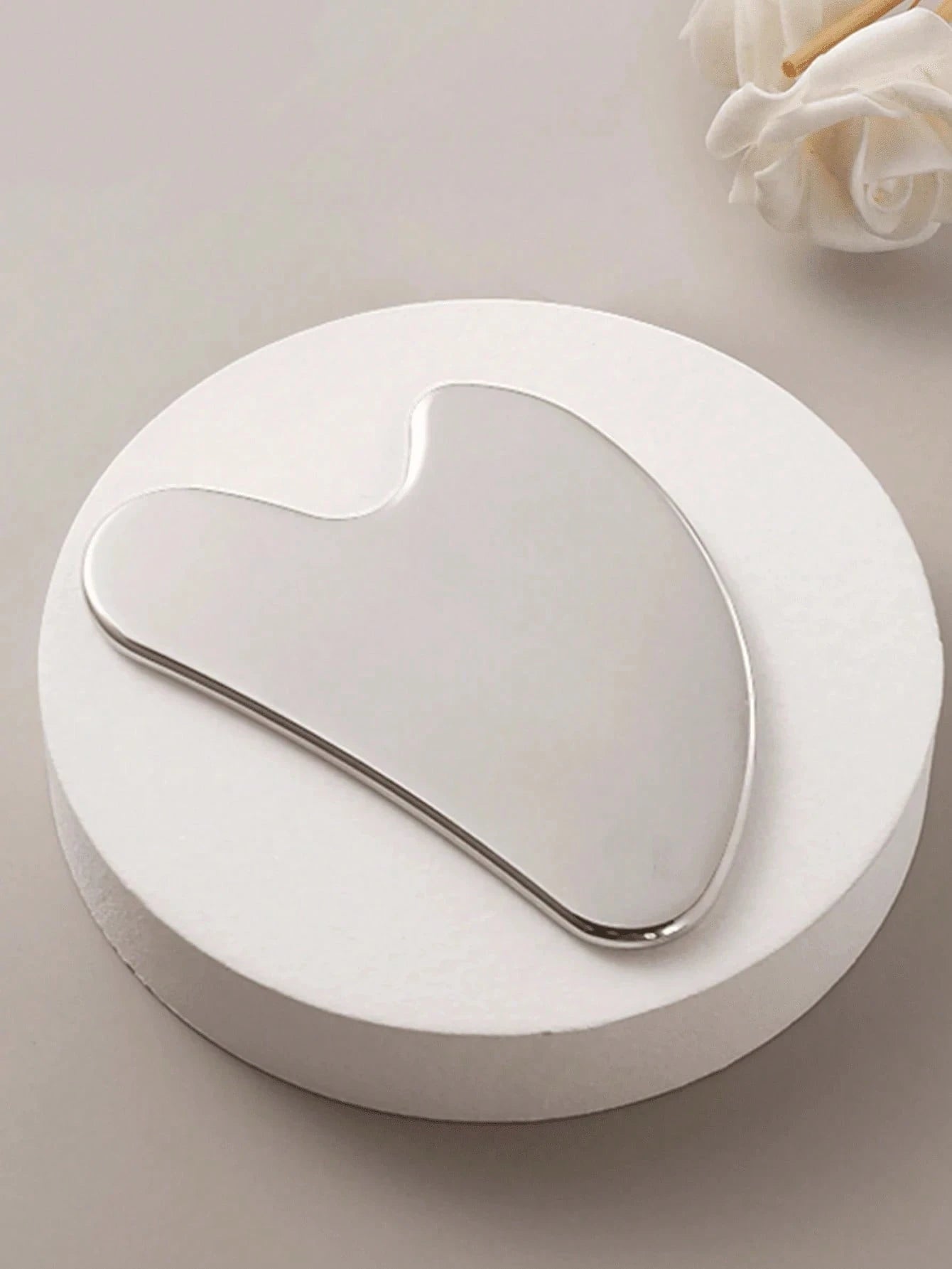 2pcs/1pc Stainless Steel Heart-Shaped Gua Sha Board Facial Massage Tool, Portable Muscle Relaxation Massage Board, Stainless Steel Gua Sha Facial Tool, Suitable For Face And Body, Reduce Puffiness, Ey
