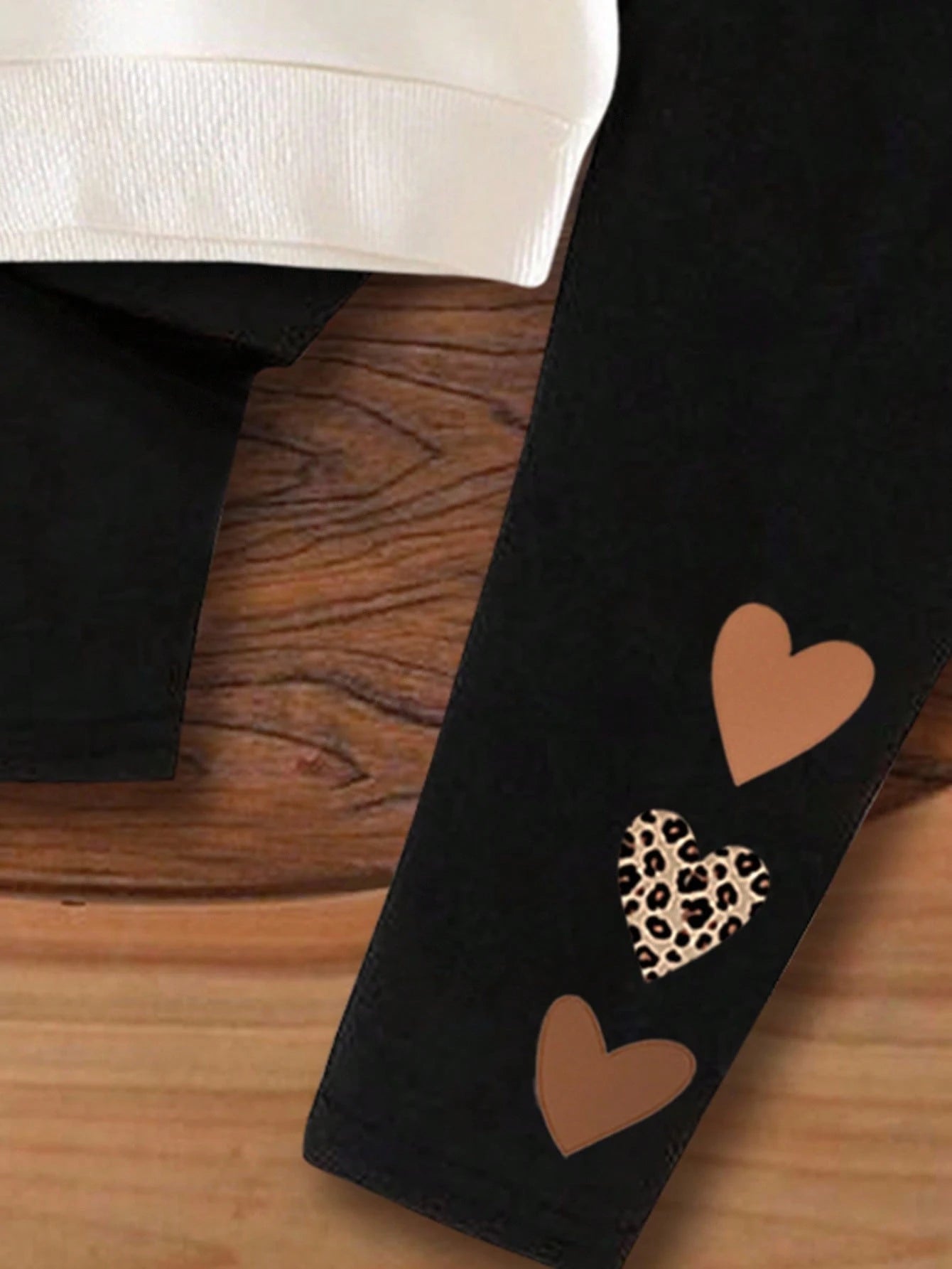 2pcs Baby Girl Cute Leopard Print Heart & Letter ""GIRL"" Pattern Brown And White Knit Sweatshirt And Black Leggings Set,Autumn Matching Family Style