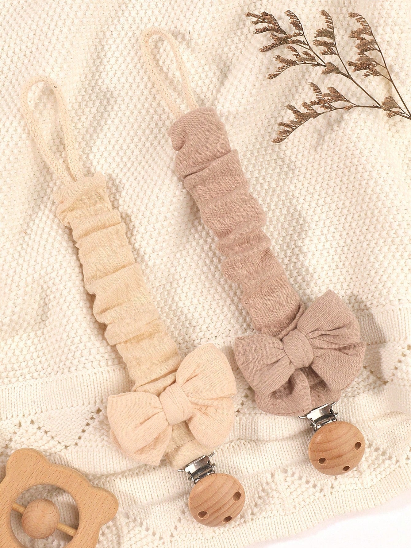 2pcs Baby Solid & Printed Pacifier Clips, Bowknot Pacifier Holder, Wooden 3-Hole Pacifier Clips, Suitable For Daily Use In Blue, Pink, Khaki