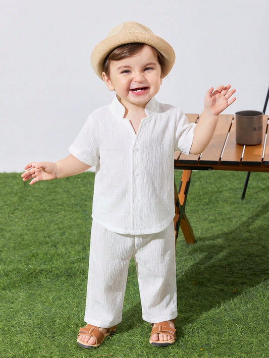 2pcs Baby Unisex White Summer Casual Vacation Loose Stand Collar Woven Solid Color Short Sleeve Shirt And Pants Set,Suitable For Outings,Daily Wear