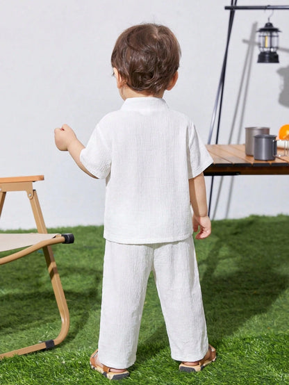 2pcs Baby Unisex White Summer Casual Vacation Loose Stand Collar Woven Solid Color Short Sleeve Shirt And Pants Set,Suitable For Outings,Daily Wear