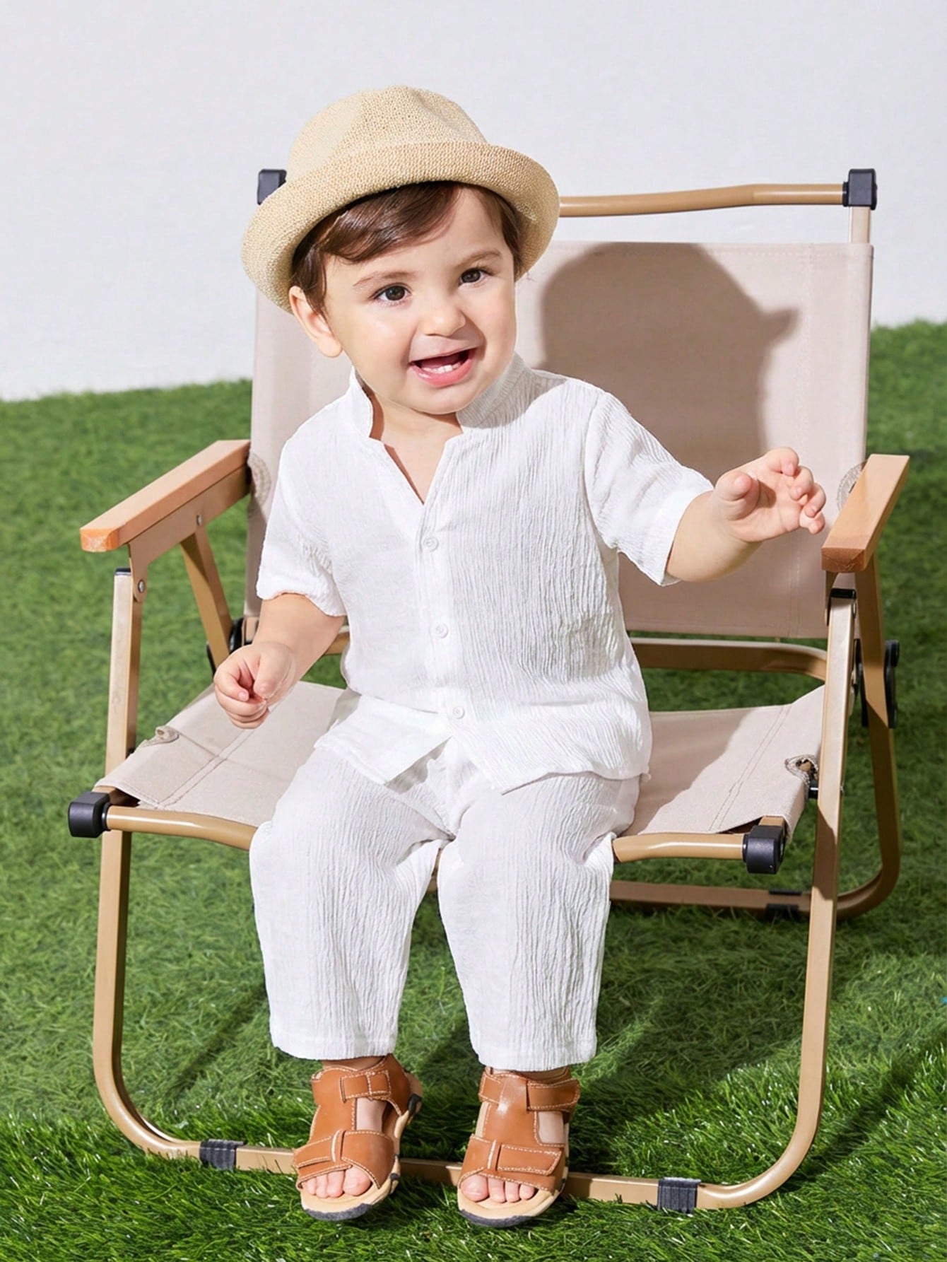 2pcs Baby Unisex White Summer Casual Vacation Loose Stand Collar Woven Solid Color Short Sleeve Shirt And Pants Set,Suitable For Outings,Daily Wear