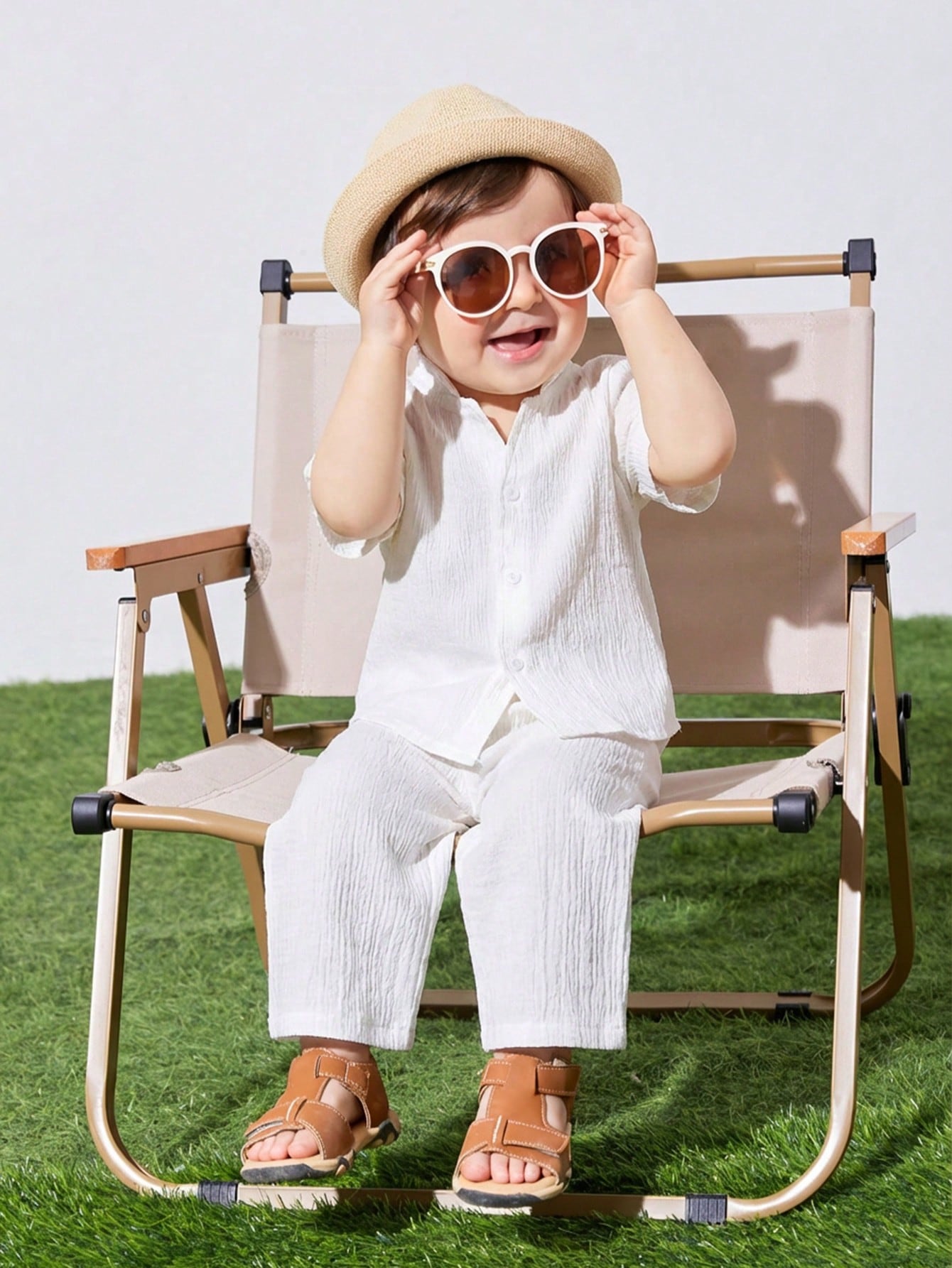 2pcs Baby Unisex White Summer Casual Vacation Loose Stand Collar Woven Solid Color Short Sleeve Shirt And Pants Set,Suitable For Outings,Daily Wear