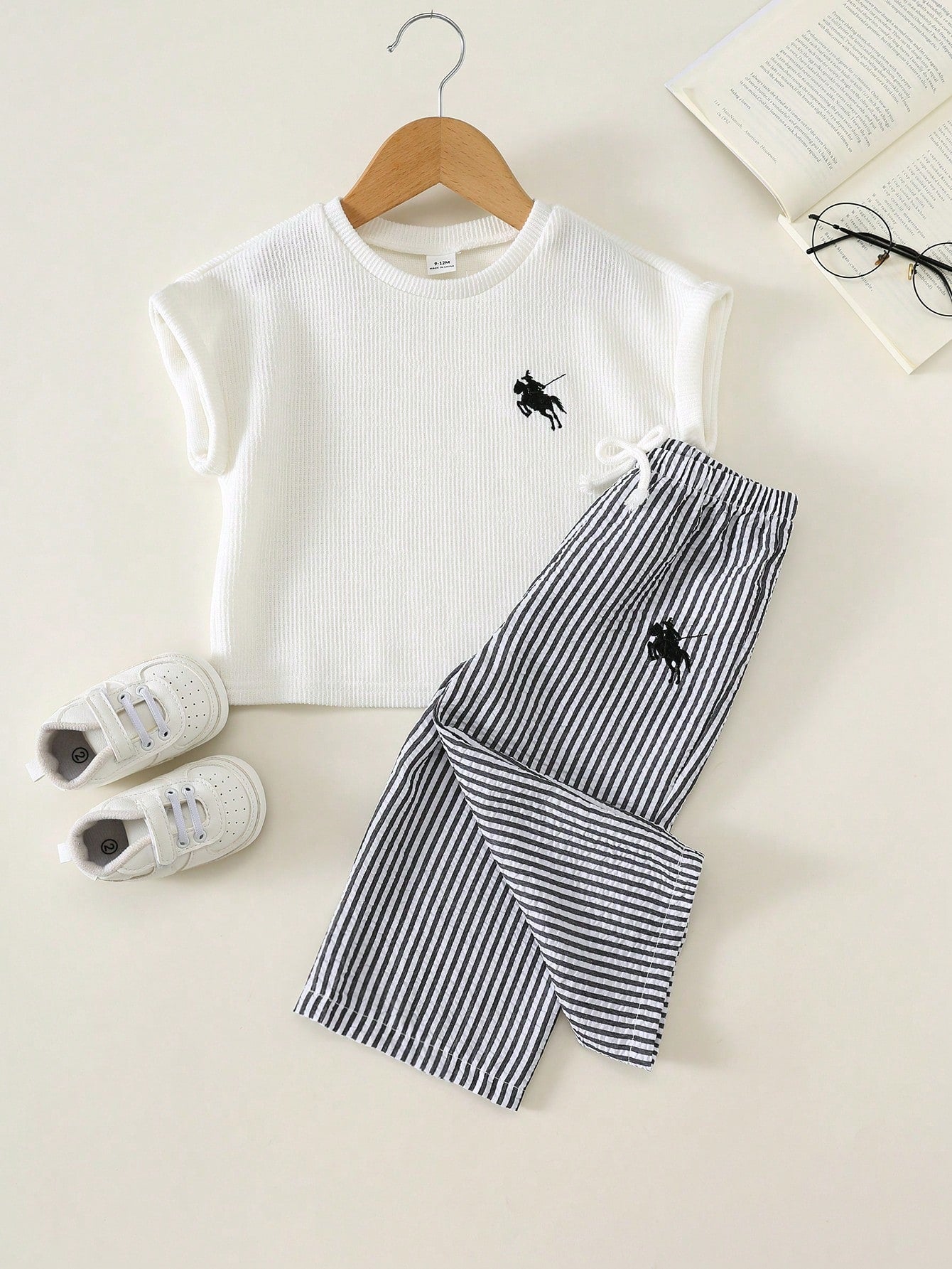 2pcs/Set Baby Boy Baby Girl Unisex Baby Clothes Summer Short Sleeve Letter T-Shirt Top & Flared Wide Leg Pants Outfit, Infant Set, Summer Set, Autumn Set, Holiday Set
