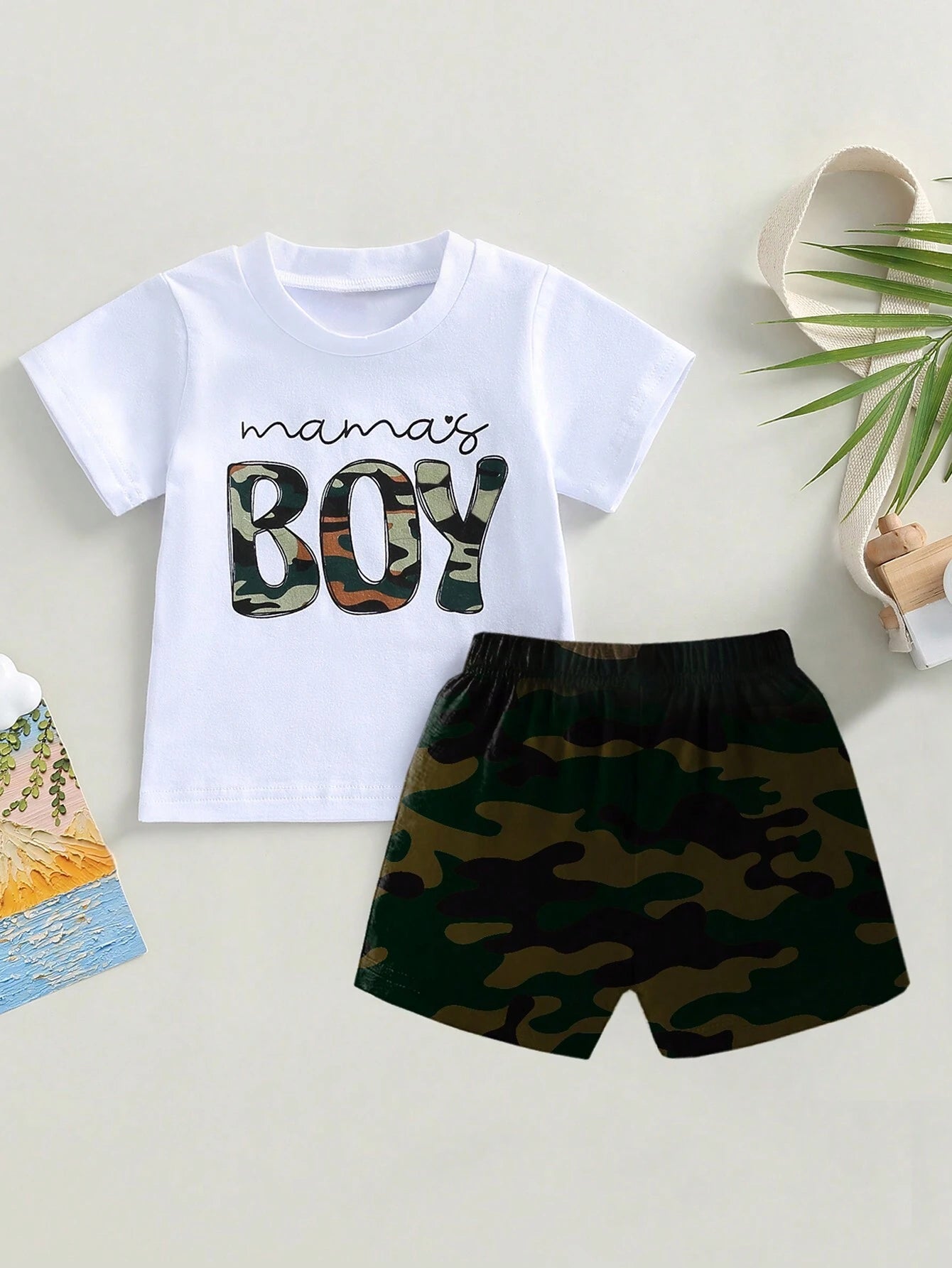 2pcs/Set Baby Boy Black Summer Casual City Break Street Style,Cool Red Cap Boy Portrait Short Sleeve T-Shirt And Leaf Number Print Shorts Outfit Set