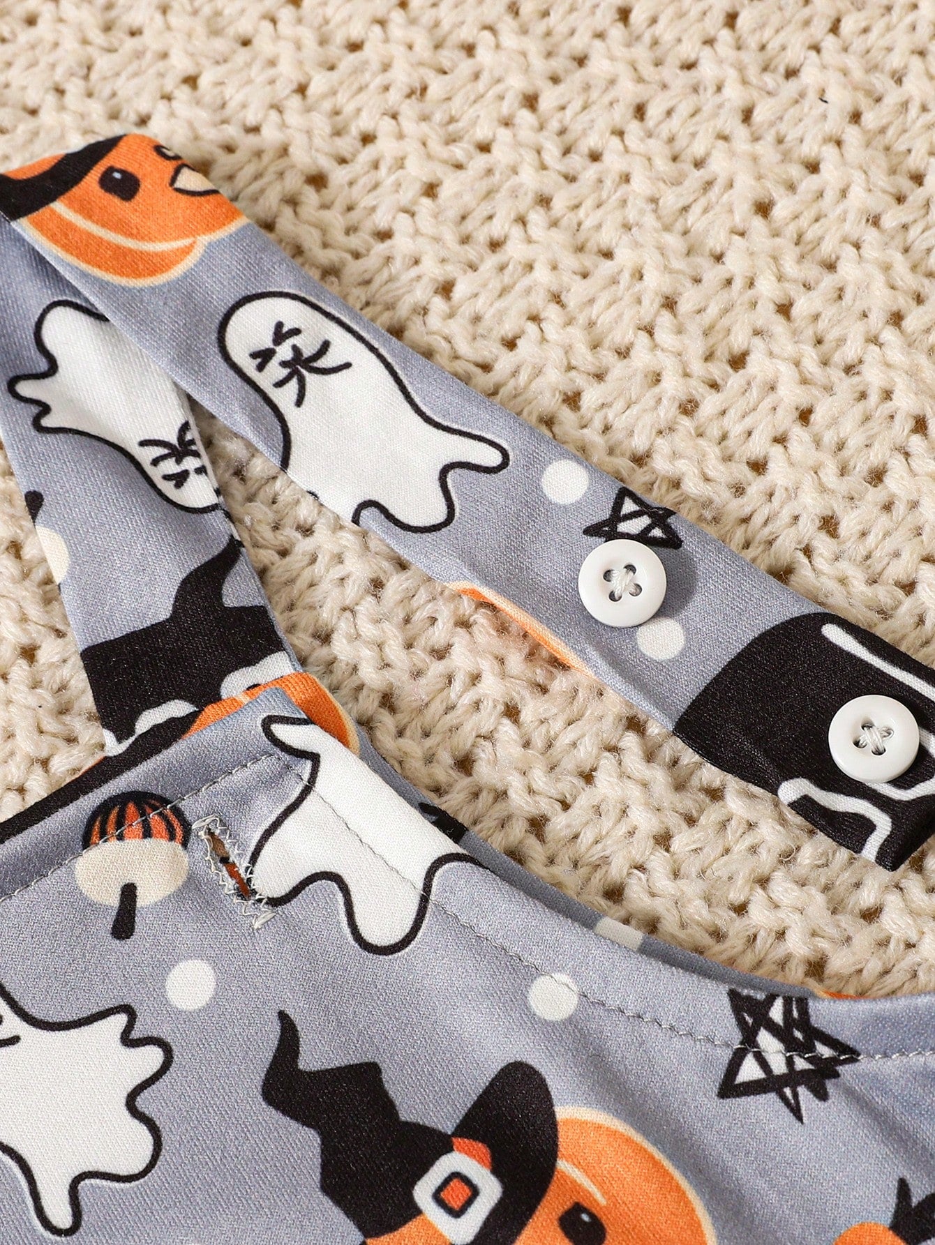 2pcs/Set Boys Solid Black Cold Shoulder Long Sleeve Romper And Halloween Element Print Overall Jumpsuit, Jumpsuit Body Full Print Playful Ghosts, Smiling Pumpkins, Crescent Moons, Boo! Funny Slo