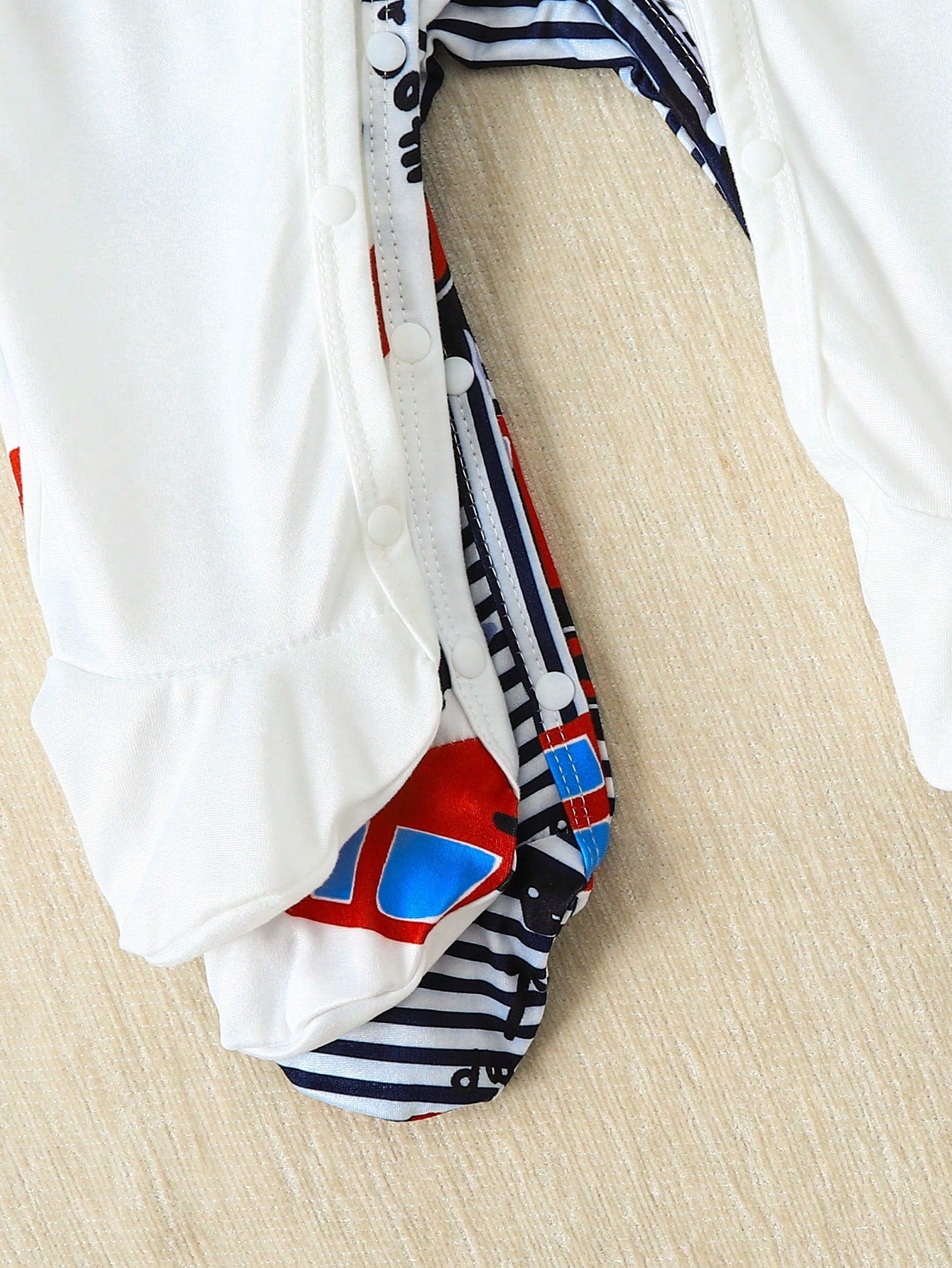 3-Piece Striped Car Print Baby Boy Romper Set, Perfect For Outdoor Wear