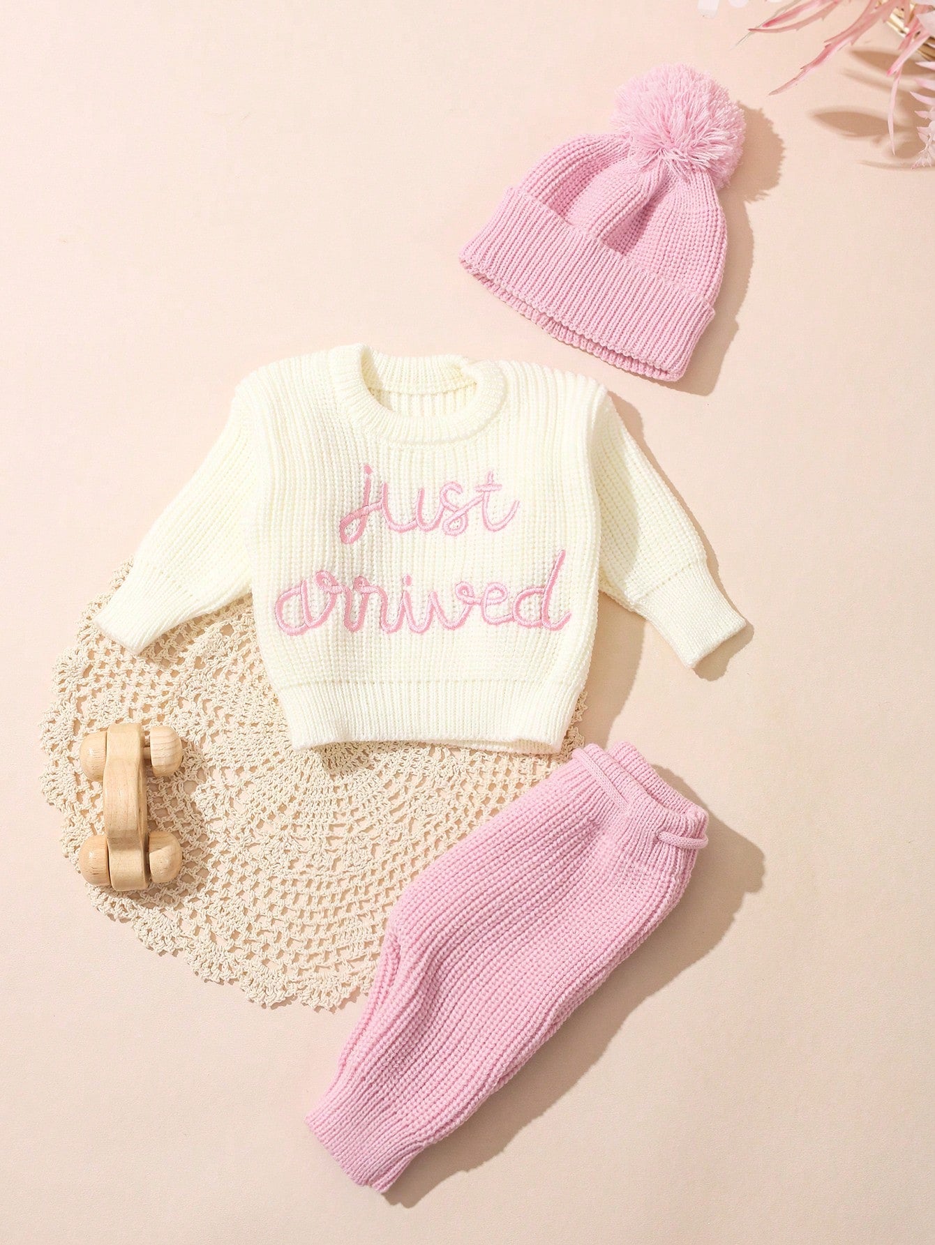 3Pcs Set Baby Hospital Arrival Announcement Outfit White Autumn Funny Graphic Baby Shower Newborn Photo Shoot Props Knitted Tops And Pants With Hat