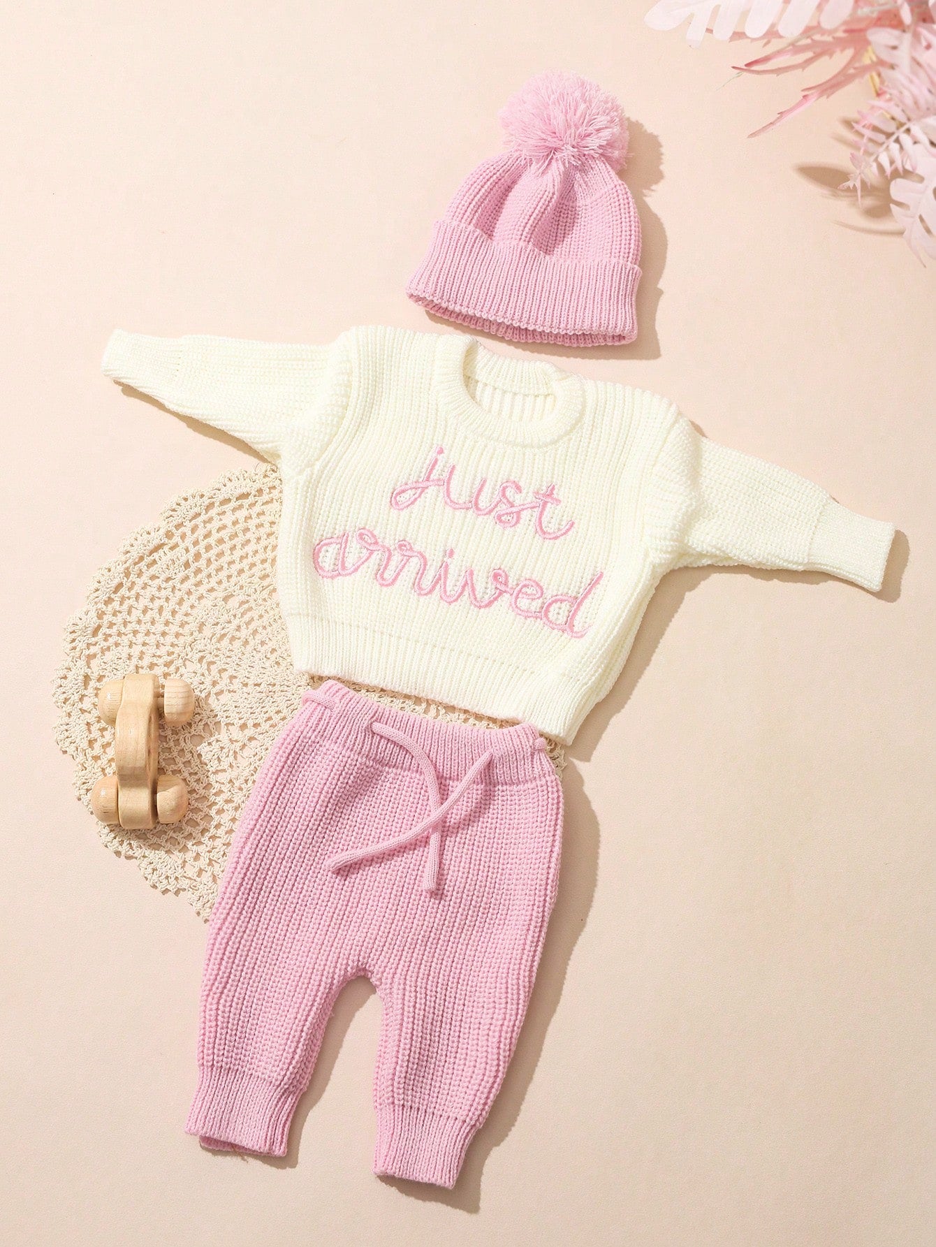 3Pcs Set Baby Hospital Arrival Announcement Outfit White Autumn Funny Graphic Baby Shower Newborn Photo Shoot Props Knitted Tops And Pants With Hat