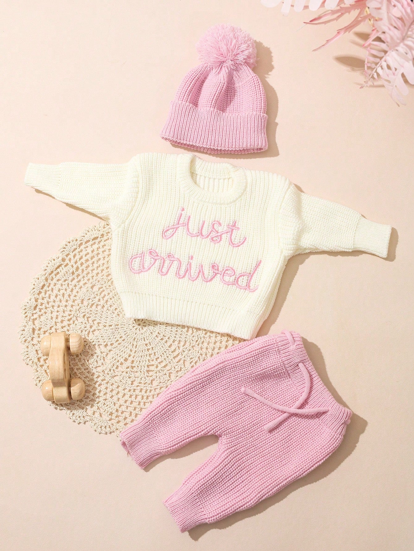 3Pcs Set Baby Hospital Arrival Announcement Outfit White Autumn Funny Graphic Baby Shower Newborn Photo Shoot Props Knitted Tops And Pants With Hat