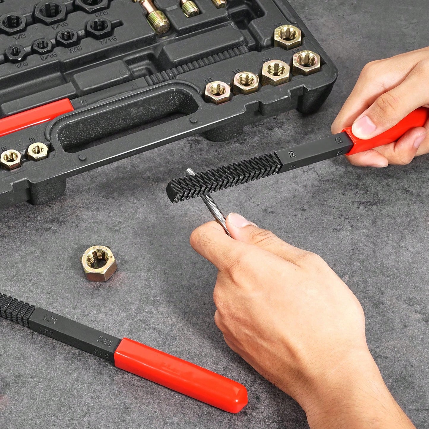 49-Piece Thread Chaser Set, UNC UNF And Metric Thread Restorer Tool, Rethreading Tool Kit With 22 Taps 24 Dies 3 Thread Files Storage Case, Heat Treated Steel, For Mechanics DIY Enthusiasts