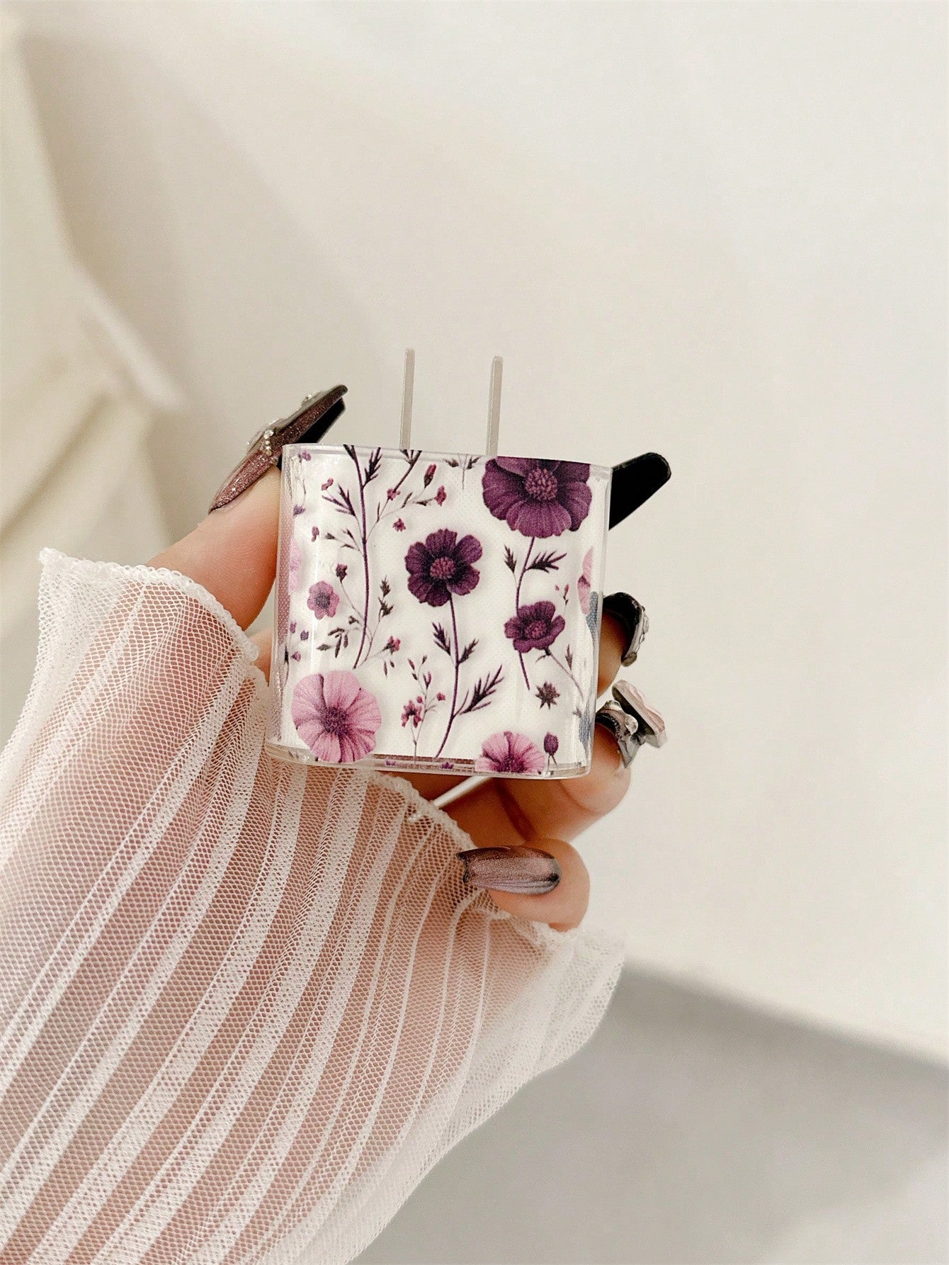 4pcs Floral Pattern TPU Charger Protector Case, Compatible With IPhone 13/14/15, Fits 18W/20W Adapter- Includes Cable And Tip Cover, Ideal Gift