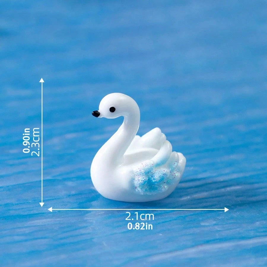 4pcs Random Style Cute Miniature Goose Figurines, Creative Micro Landscape Desktop Decor, Car Interior Computer Screen Ornament