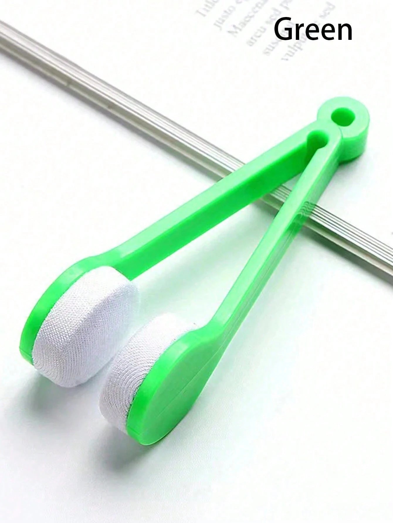 4pcs Super Soft Fiber Glasses Cleaning Brush, Microfiber Glasses Cleaning Cloth Soft Brush Cleaning Tool, Mini Microfiber Glasses Cleaner Clip, Compact Multifunctional Sunglasses Cleaning Kit, Streak