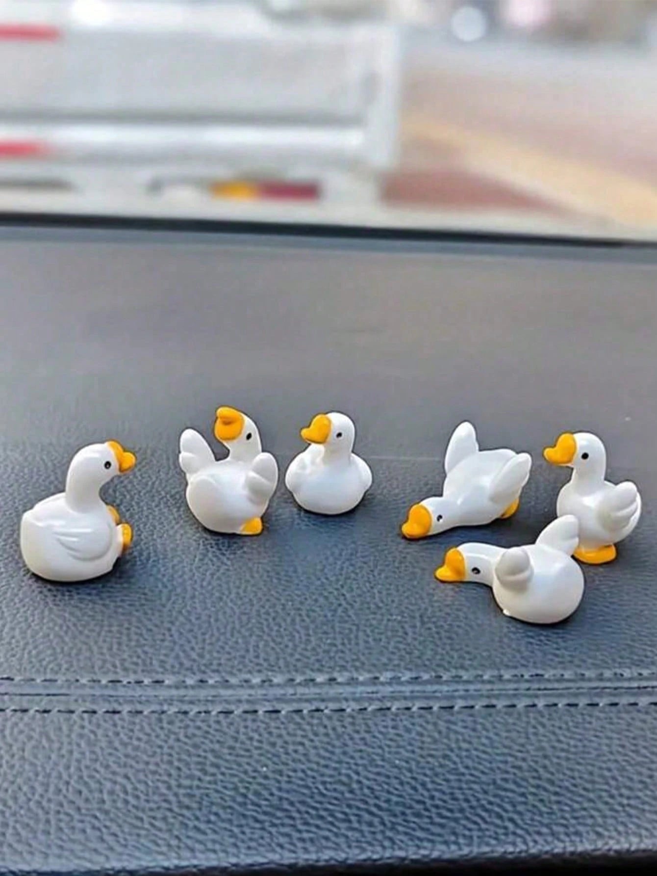 5/6Pcs Mini Goose Resin Car Dashboard Ornaments- Cute Plump Cartoon Goose Figurines, Anti-Slip Epoxy Base, Stress-Relief Decor For Car Interior/Vanity/Office Desk/Miniature Garden, Perfect Gift For A