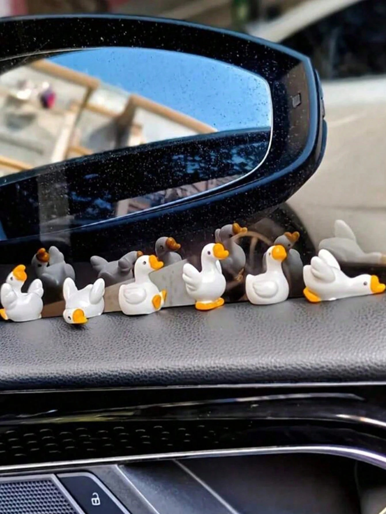 5/6Pcs Mini Goose Resin Car Dashboard Ornaments- Cute Plump Cartoon Goose Figurines, Anti-Slip Epoxy Base, Stress-Relief Decor For Car Interior/Vanity/Office Desk/Miniature Garden, Perfect Gift For A