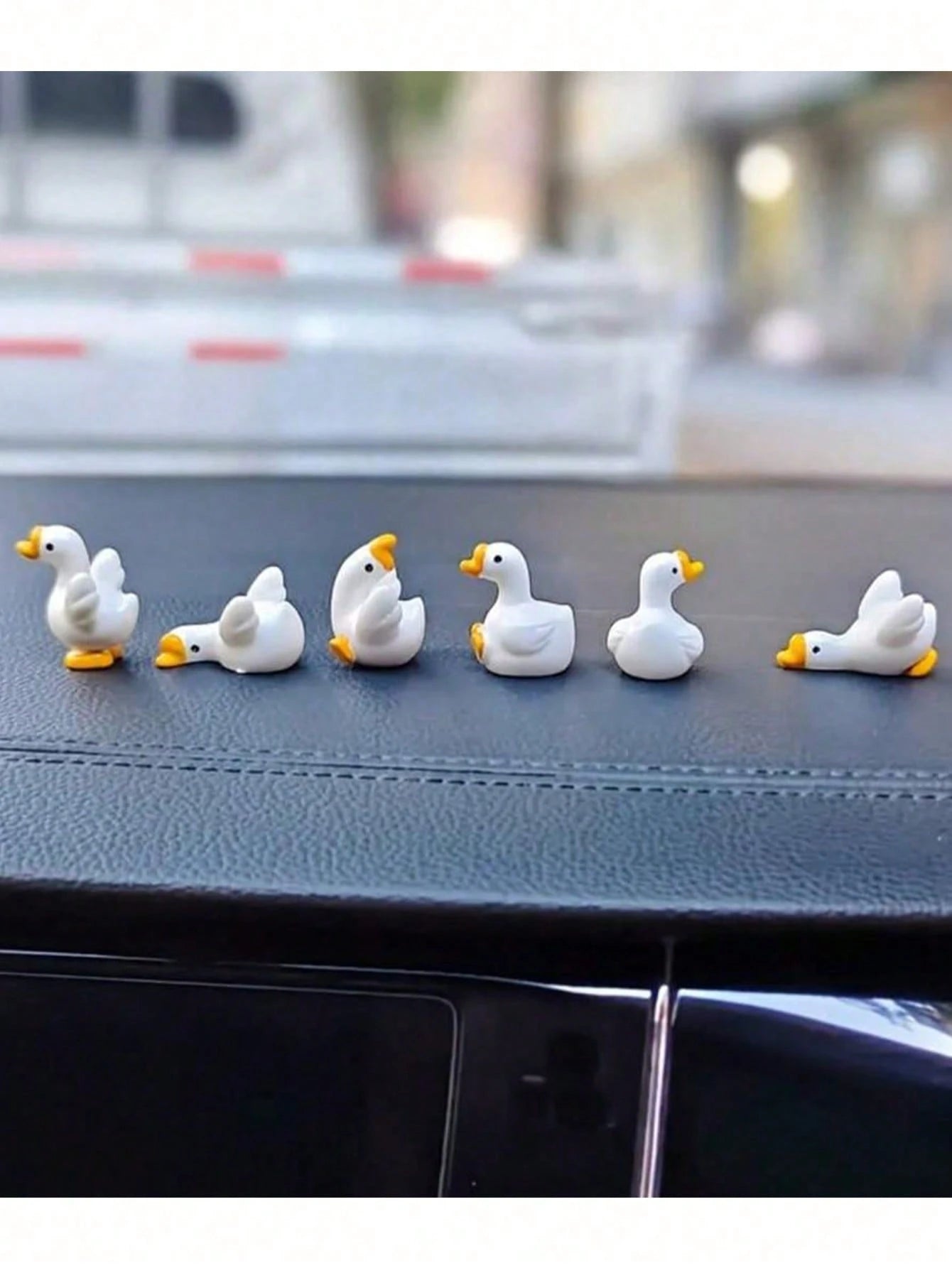 5/6Pcs Mini Goose Resin Car Dashboard Ornaments- Cute Plump Cartoon Goose Figurines, Anti-Slip Epoxy Base, Stress-Relief Decor For Car Interior/Vanity/Office Desk/Miniature Garden, Perfect Gift For A