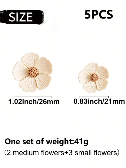 5pcs Cute Daisy Five-Petal Flower Car Air Vent Fragrance Clip Interior Flower Freshener Car Aromatherapy Decorative Accessories