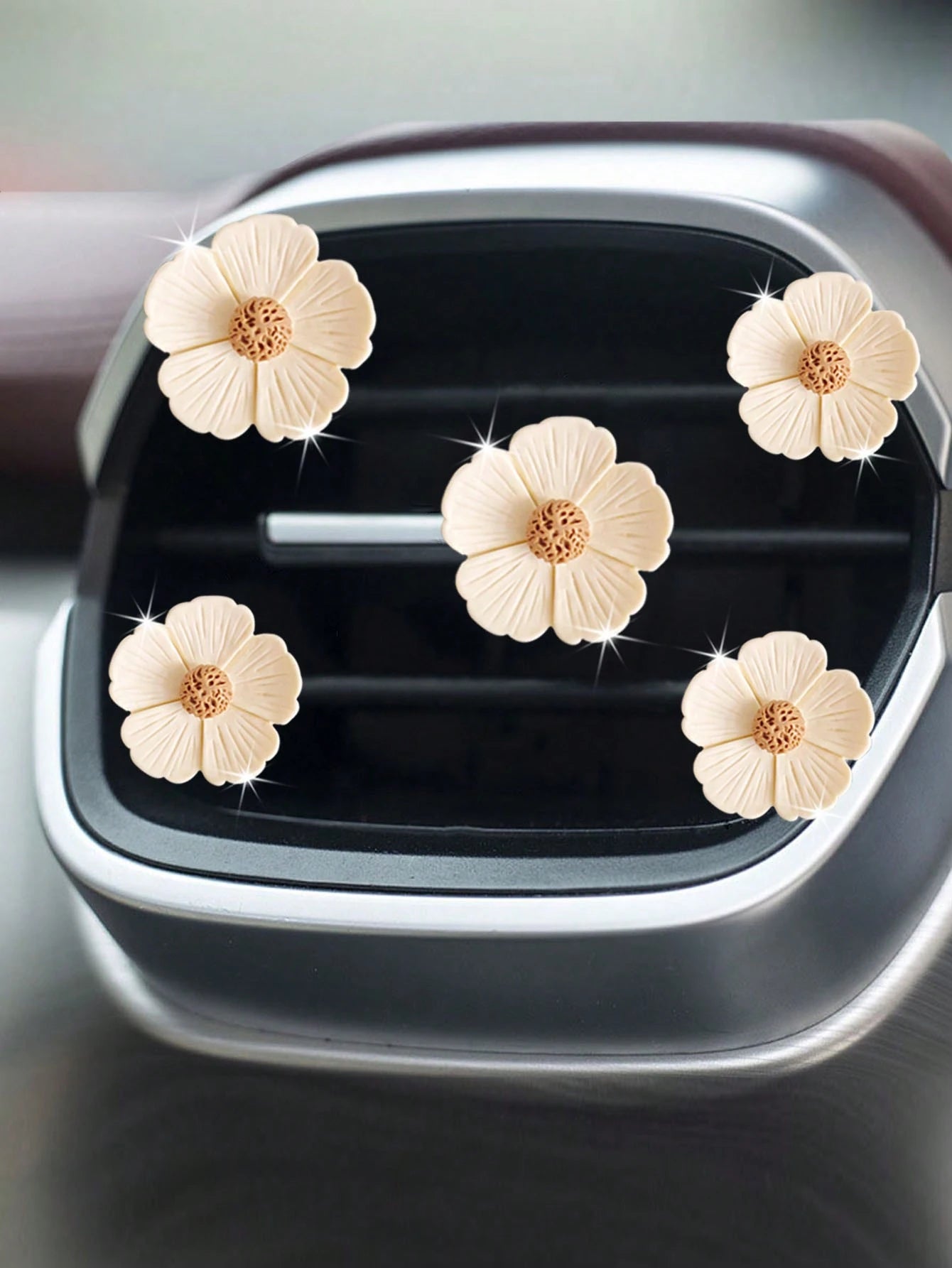5pcs Cute Daisy Five-Petal Flower Car Air Vent Fragrance Clip Interior Flower Freshener Car Aromatherapy Decorative Accessories