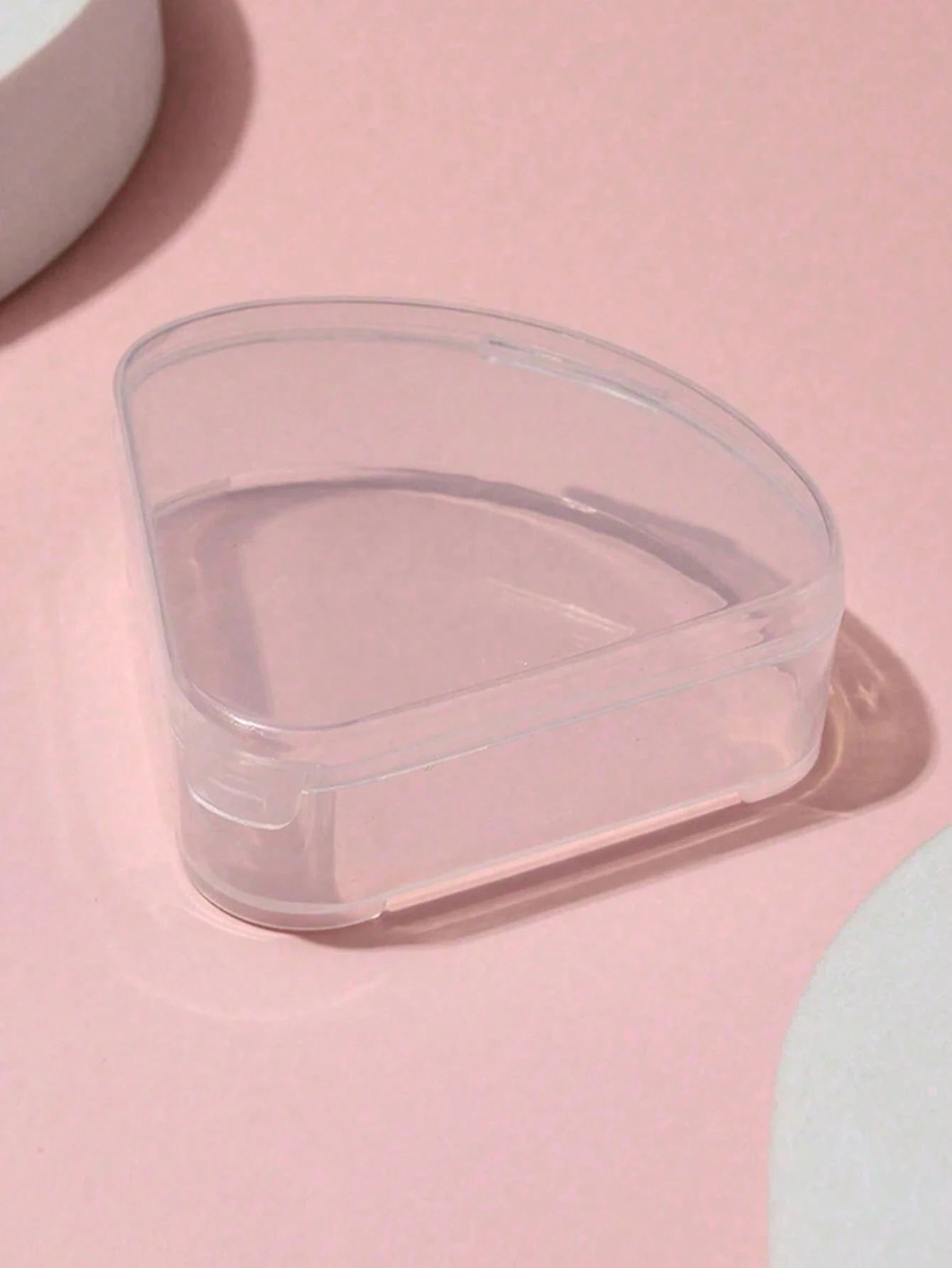 6pcs Portable Triangle Shape Makeup Sponge Holders, Transparent Breathable Plastic Makeup Case For Travel, Outdoor, Dustproof, Makeup Essentials,Makeup,Cheap,Room Decor,Vanity,Travel,Bedroom,Makeup Ac