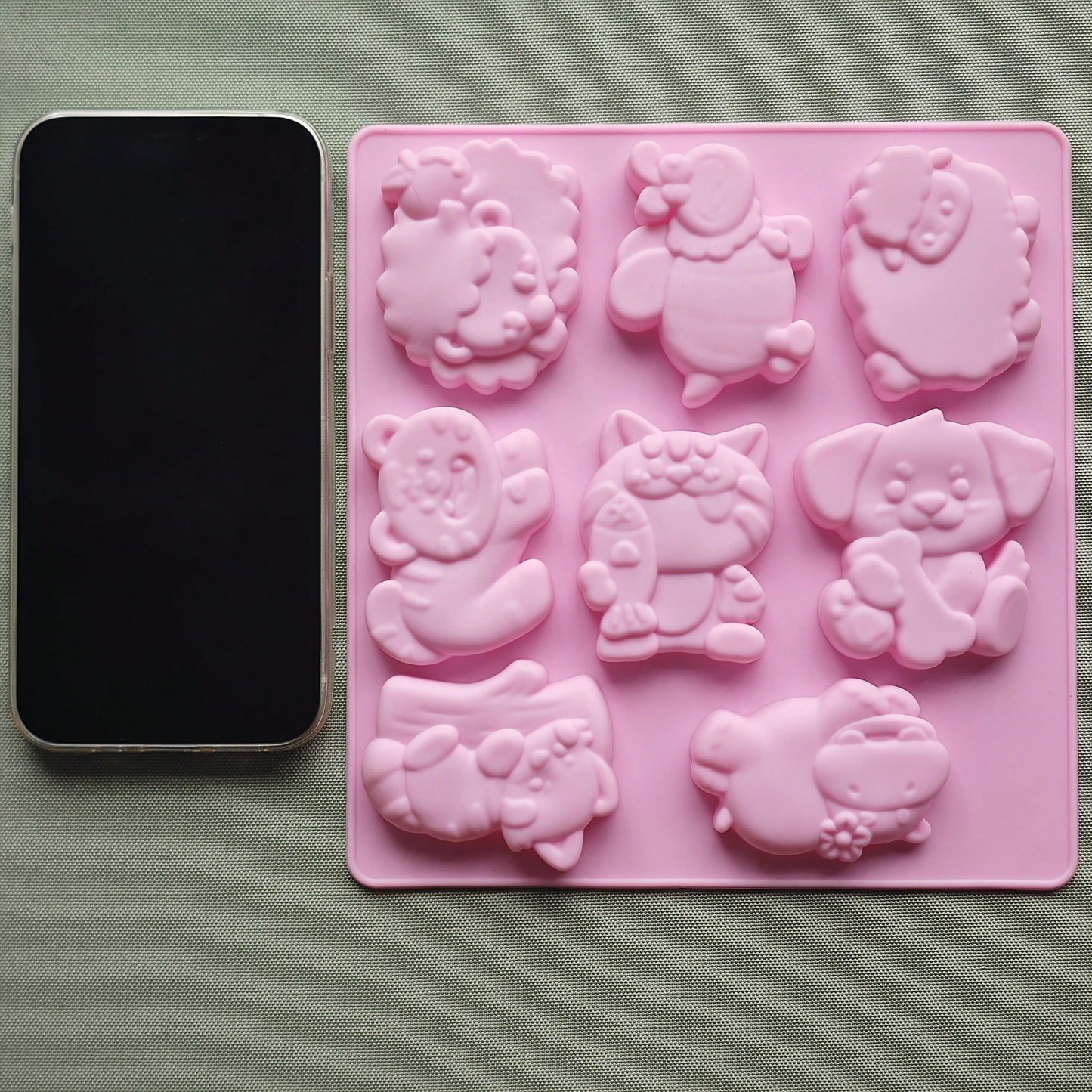 9 Styles Pink Animal Silicone Molds, Suitable For Plaster, Soap, Candle, Jewelry Making, DIY Crafts, Home Decor