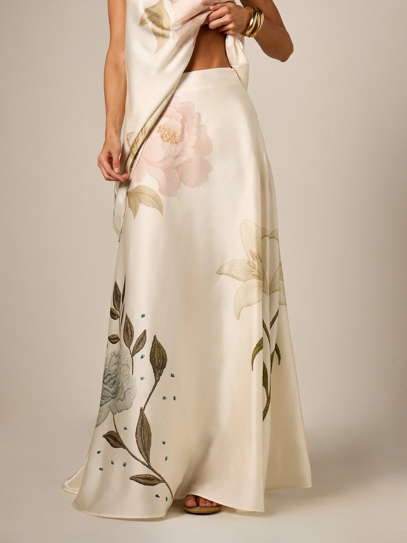 AiiRZ Floral Embroidered Satin Maxi Skirt A-Line High Rise Floor Length Botanical Print Elegant Evening Occasion Skirt