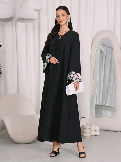 Al Najma V-Neck Long Sleeve Loose Fit Women's Arabian Dress