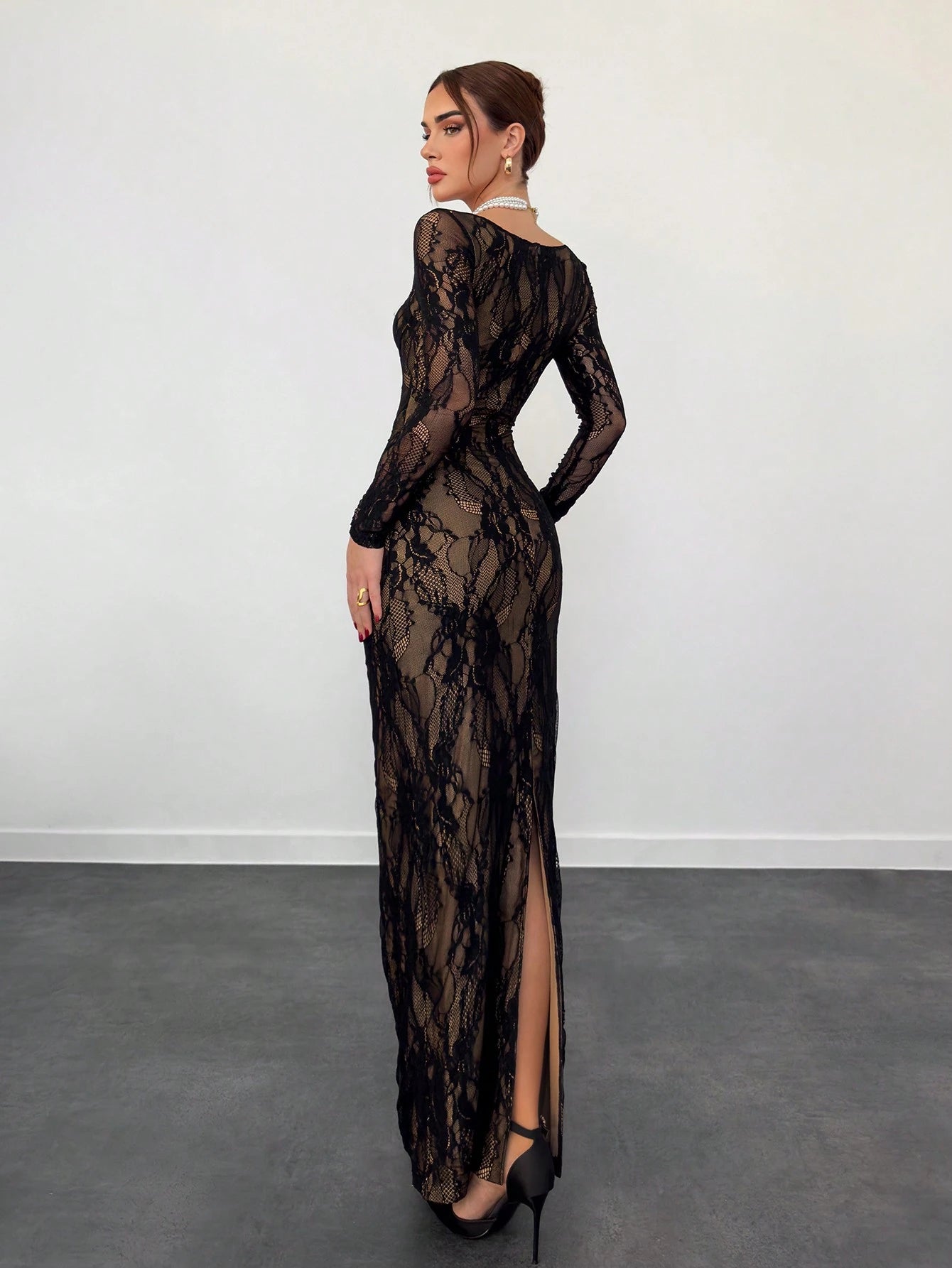 Aloruh Women's Elegant Sexy Seductive Lace Long Sleeve Corset Dress, Autumn And Black Floral Floor Length Slim Fitted Party Night Tea Wedding