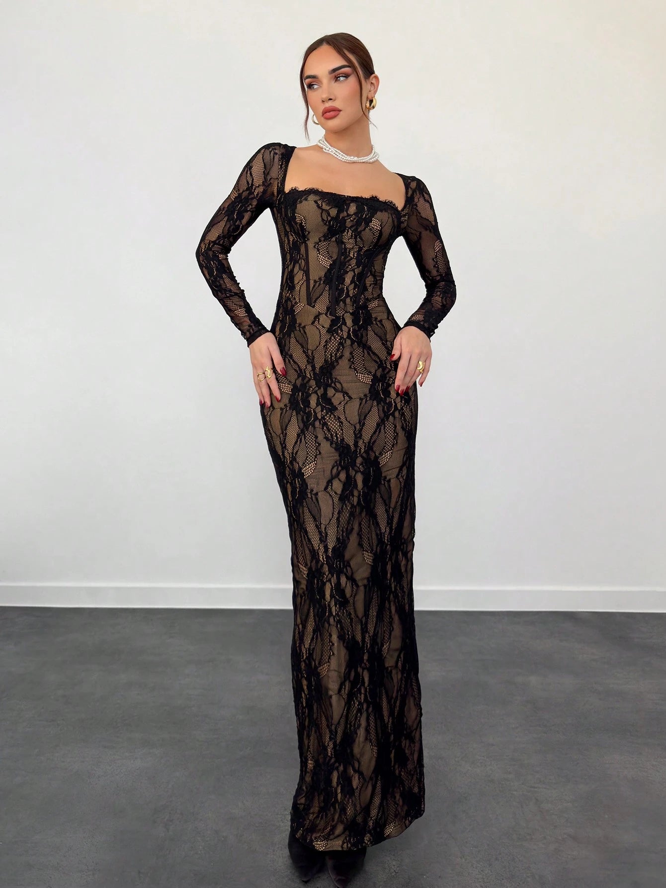 Aloruh Women's Elegant Sexy Seductive Lace Long Sleeve Corset Dress, Autumn And Black Floral Floor Length Slim Fitted Party Night Tea Wedding