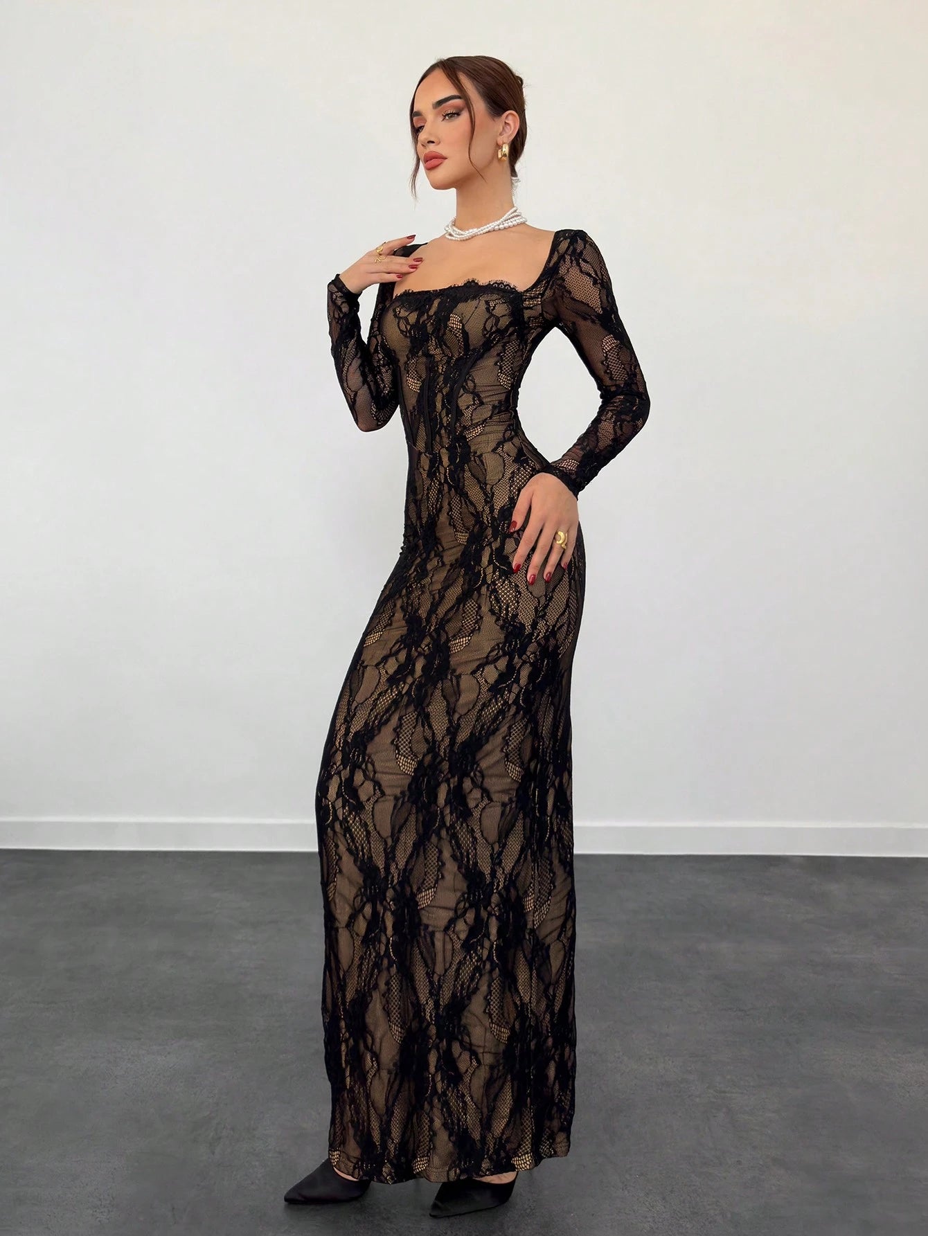 Aloruh Women's Elegant Sexy Seductive Lace Long Sleeve Corset Dress, Autumn And Black Floral Floor Length Slim Fitted Party Night Tea Wedding
