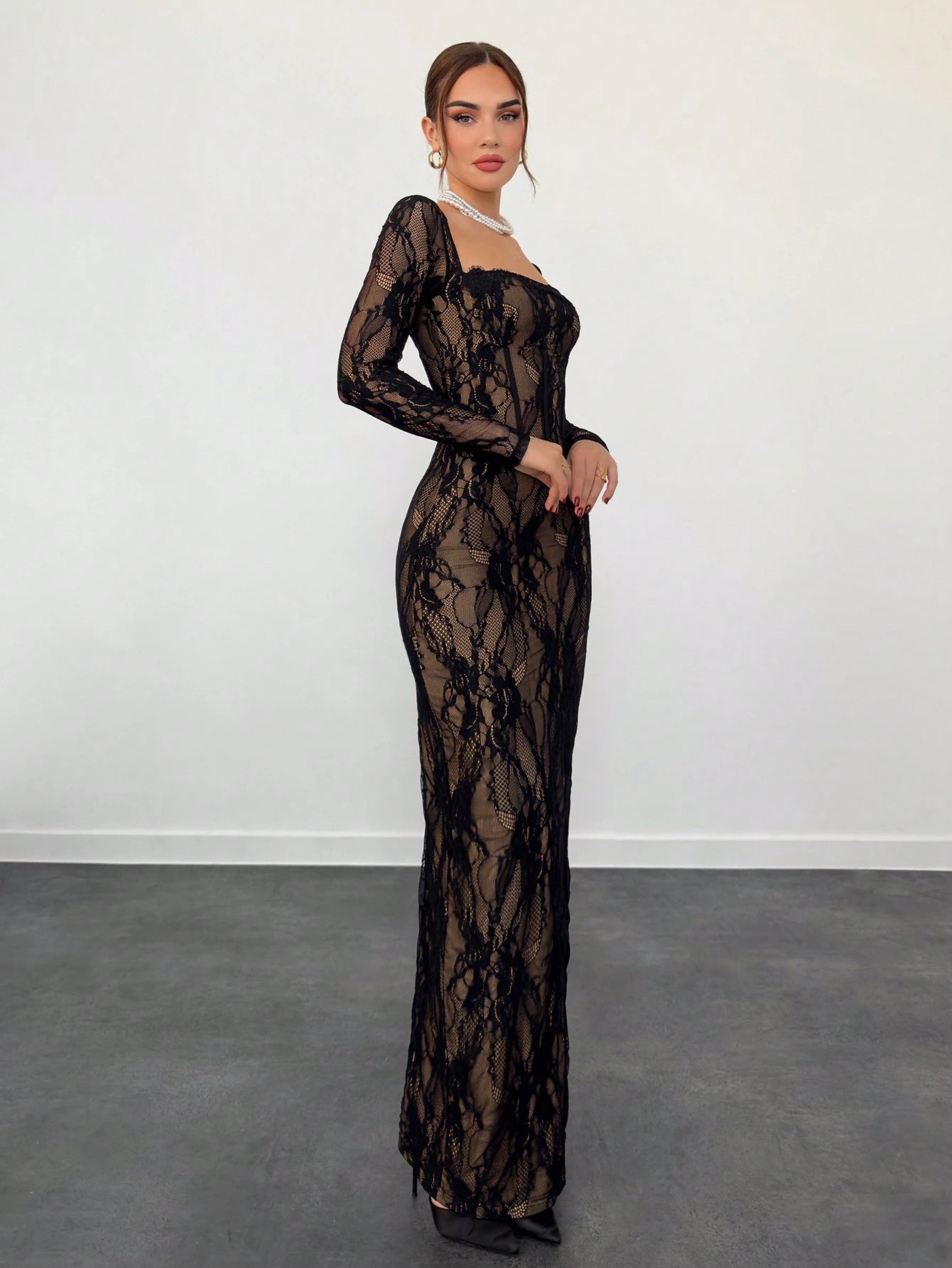 Aloruh Women's Elegant Sexy Seductive Lace Long Sleeve Corset Dress, Autumn And Black Floral Floor Length Slim Fitted Party Night Tea Wedding