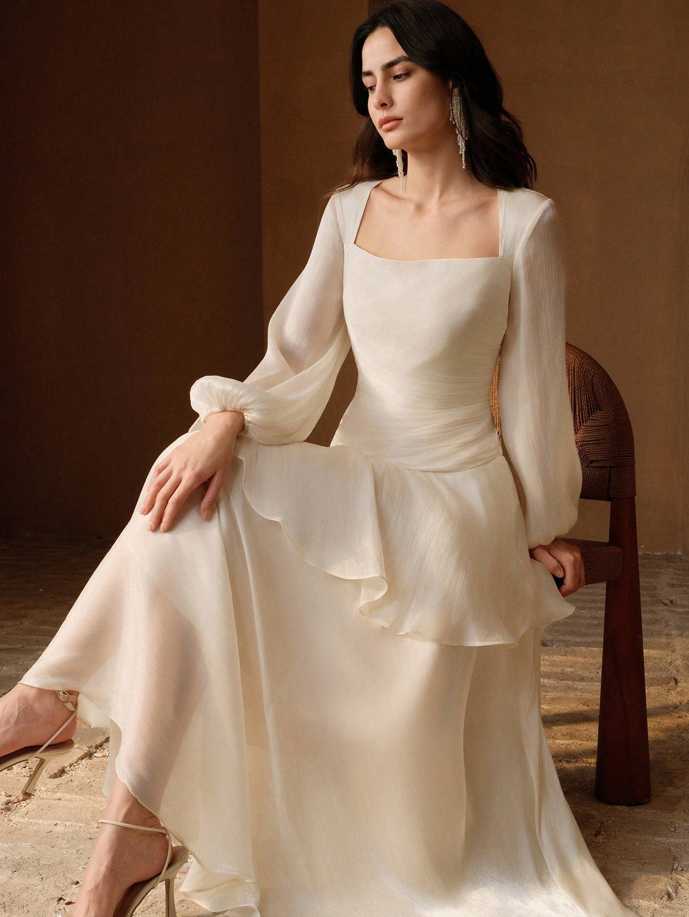 Anewsta Women's Elegant Vacation Party Formal Dress, All White Satin Shiny Square Neck Long Sleeve Multi-Layer Pleated Cinched Waist Full Skirt Dress Autumn