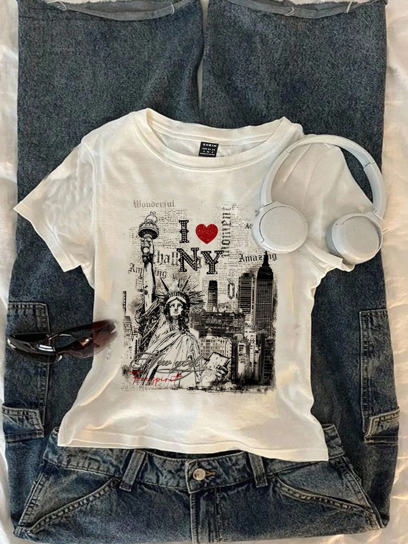 Attitoon Women's White Summer Casual Graphic Streetwear,I Love NY Statue Of Liberty Graffiti Print Fitted Round Neck Short Sleeve T-Shirt,Vacation Y2K Style