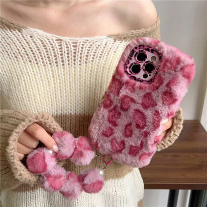 Autumn/Winter Leopard Print Plush Phone Case With Wrist Strap Compatible With IPhone 17 Pro Max/ 17 Pro/ 16 Pro Max/ 15 Pro Max/ 14/New 13/ 11/ 12 Women's