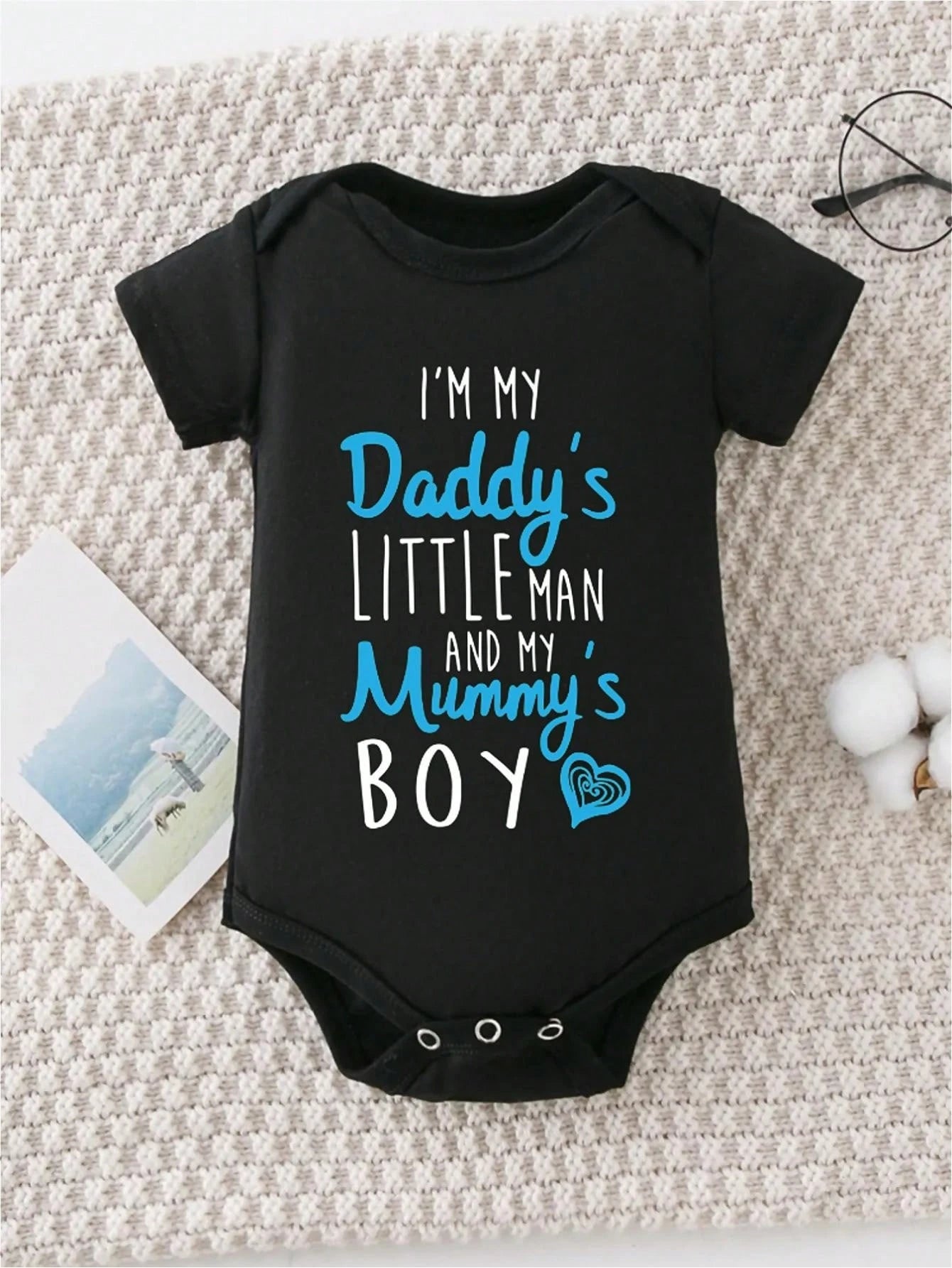 AYJK7 I'M MY DADDY'S LITTLE MEN AND MY MUMMY'S BOY Print Funny Newborn Clothes 100% Cotton Triangle Jumpsuit, Casual Comfortable Short Sleeve Baby Romper
﻿