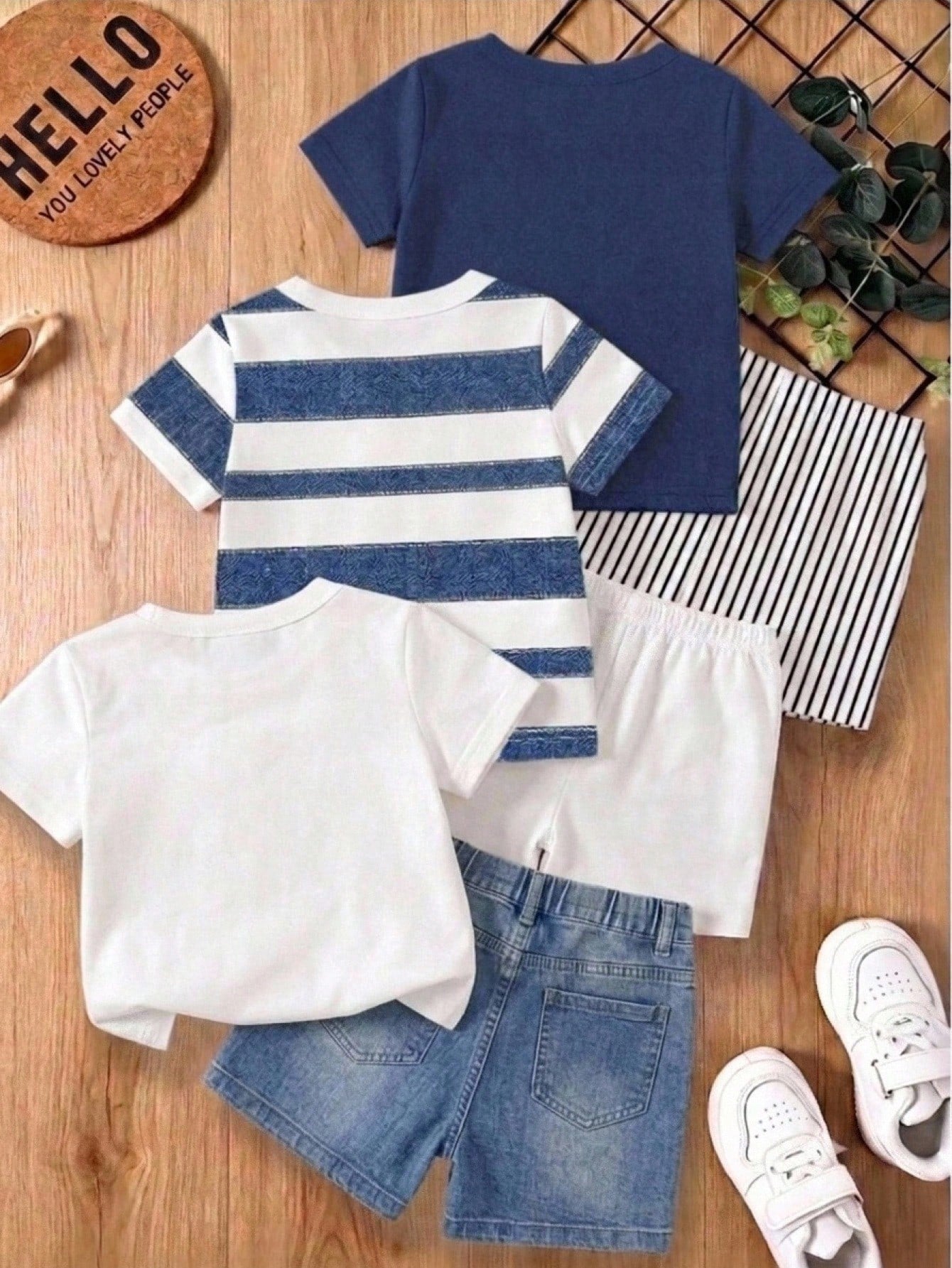 Baby Boy Casual Minimalist T-Shirt & Shorts Set, Suitable For Summer