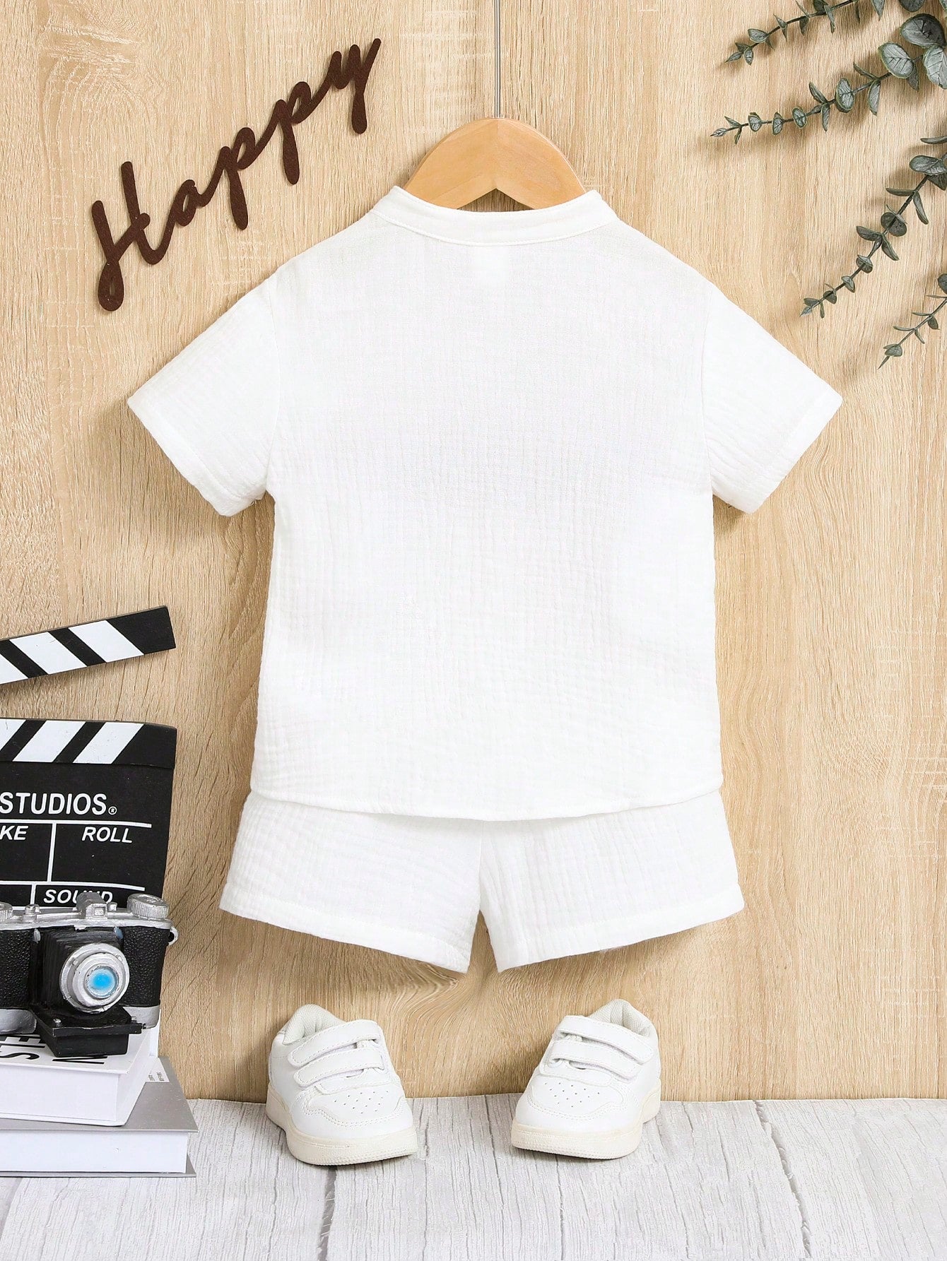 Baby Boy Solid Color Short Sleeve Shirt And Shorts 2 Pieces Outfit, Fashionable For Summer