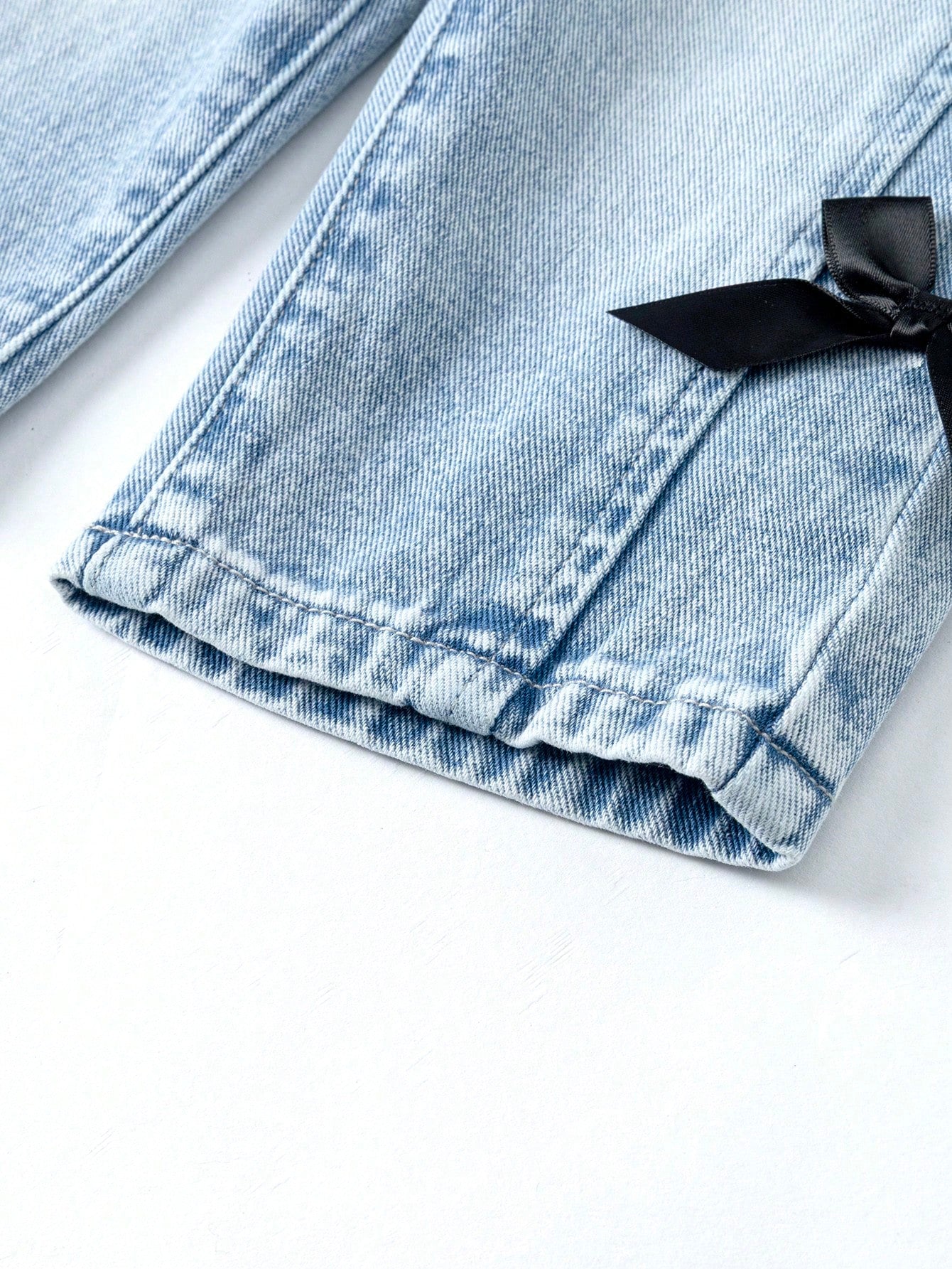Baby Girl Casual Distressed Bow Decor Washed Denim Jeans