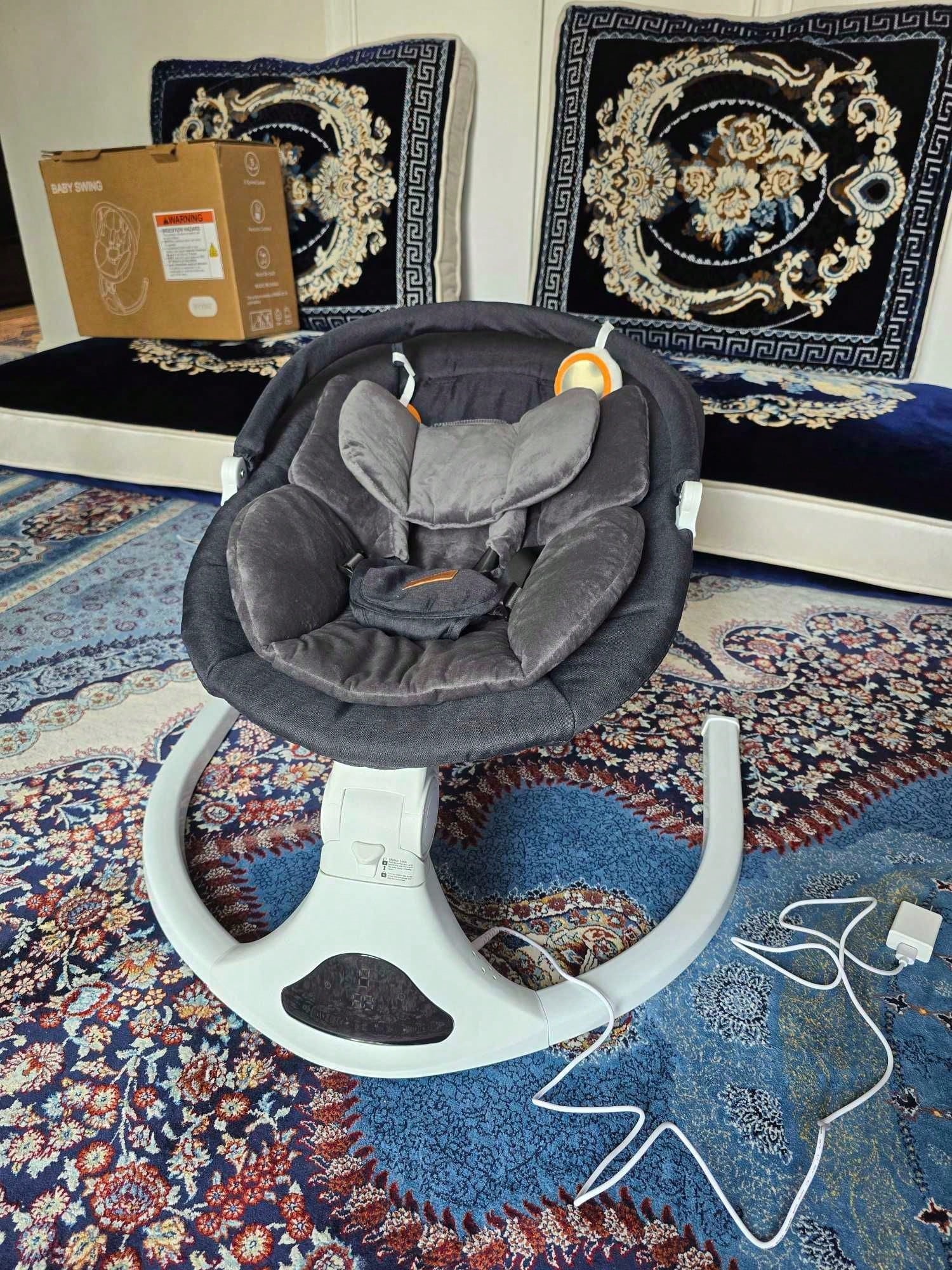 Baby Swings For Infants To Toddler, Electric Baby Swing With Remote, 5 Speeds, Bluetooth & Safety Lock For Newborns Up To 20 Lbs (Black)