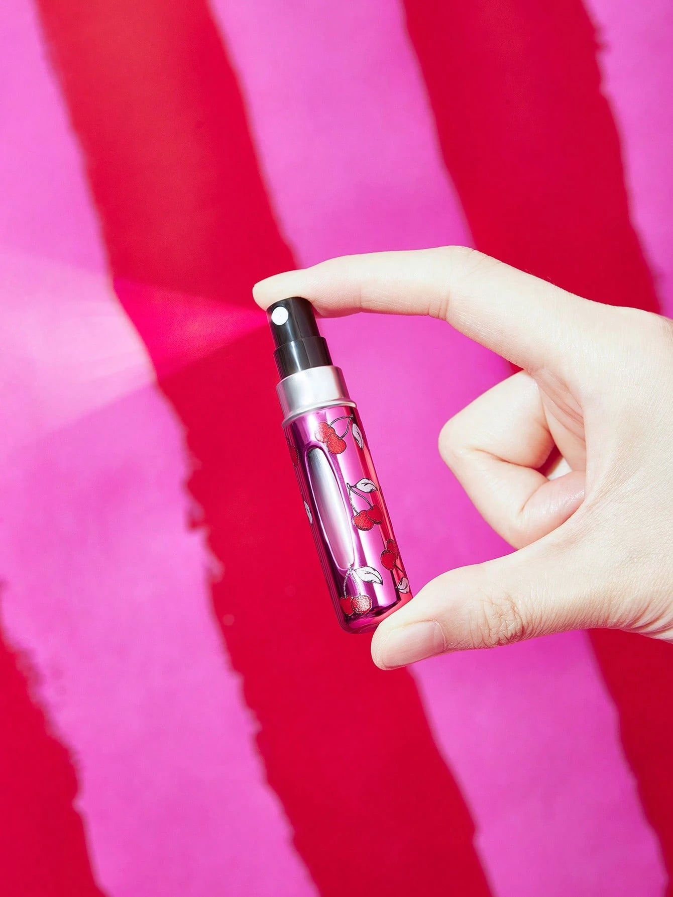 Betty Boop x 5 Ml/0.2 Oz Rose Red Fillable Spray Bottle With Automatic Bottom Filling Pump, Reusable Perfume Bottle, Mini Portable Cosmetic Bottle With Window, Suitable For Travel And Airplane C