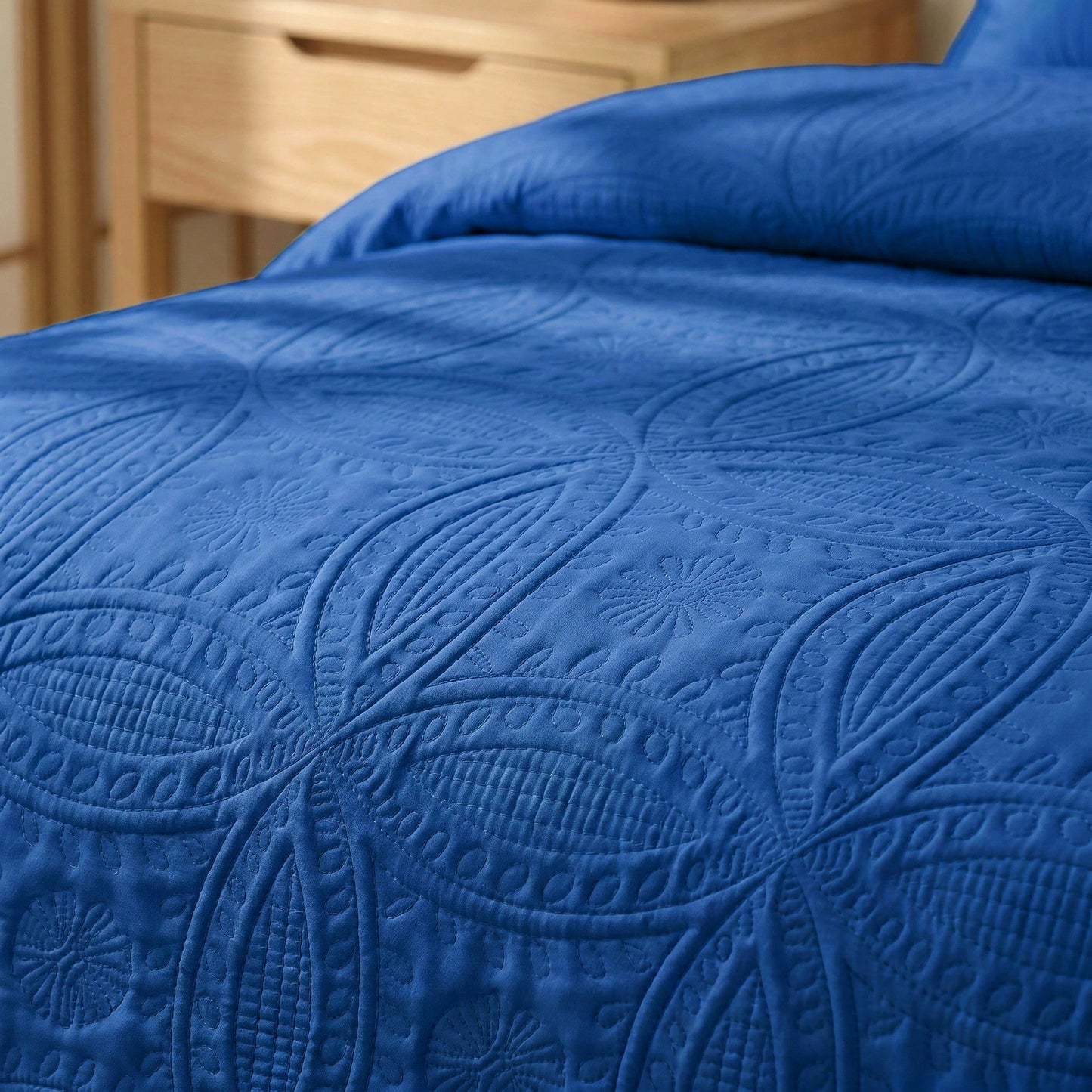 Bohemian Coin Embossed Bedspread Set, 2/3 Pcs With Ultrasonic Craft, 1 Quilt And 1/2 Pillowcases Sturdy And Wash-Resistant Fabric Is Lightweight, Breathable And Machine Washable Multiple Color Options